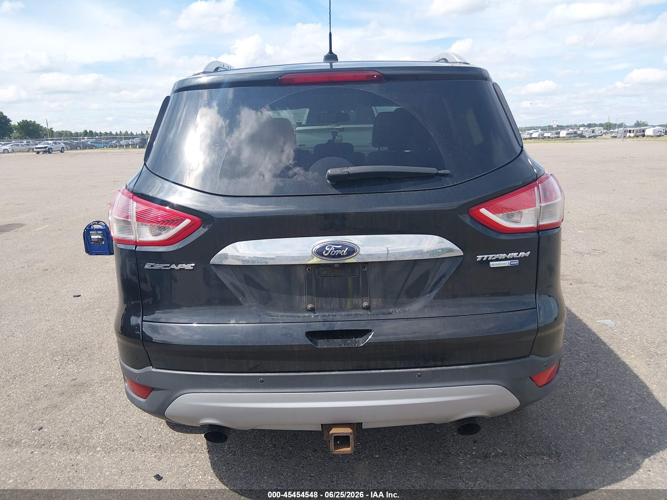 2015 Ford Escape Titanium Черный vin: 1FMCU9J97FUA07317