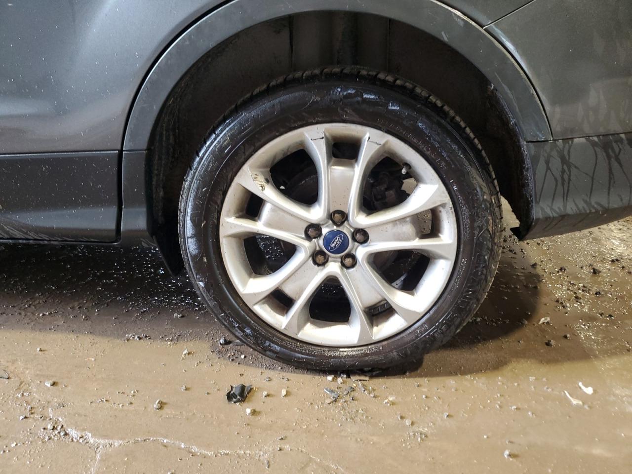 2015 Ford Escape Titanium Gray vin: 1FMCU9J97FUB19339 Damage: Left Rear Wheel, Curb Rash, 6 To 7 Inches