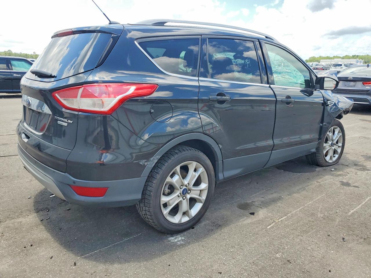 2015 Ford Escape Titanium Черный vin: 1FMCU9J97FUB97944
