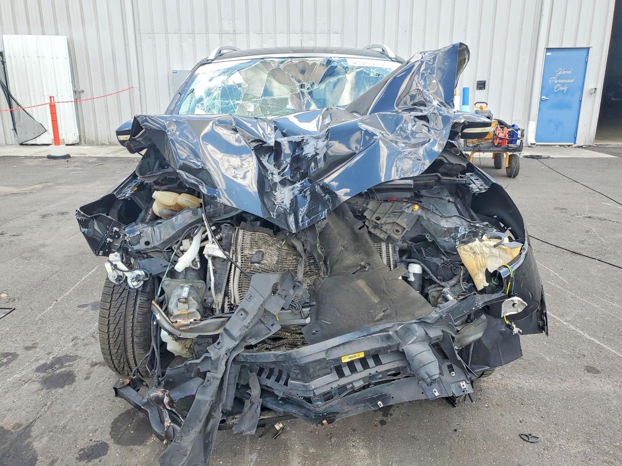 2015 Ford Escape Titanium Черный vin: 1FMCU9J97FUB97944