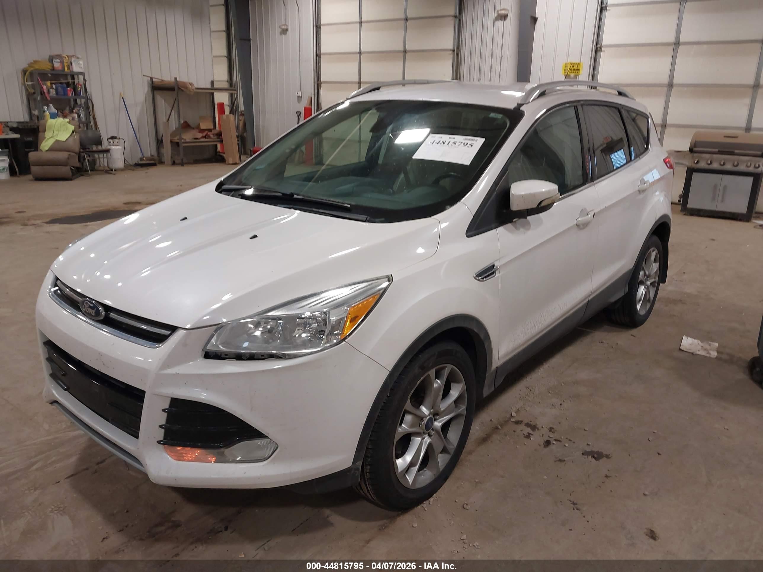 2015 Ford Escape Titanium White vin: 1FMCU9J97FUC63263