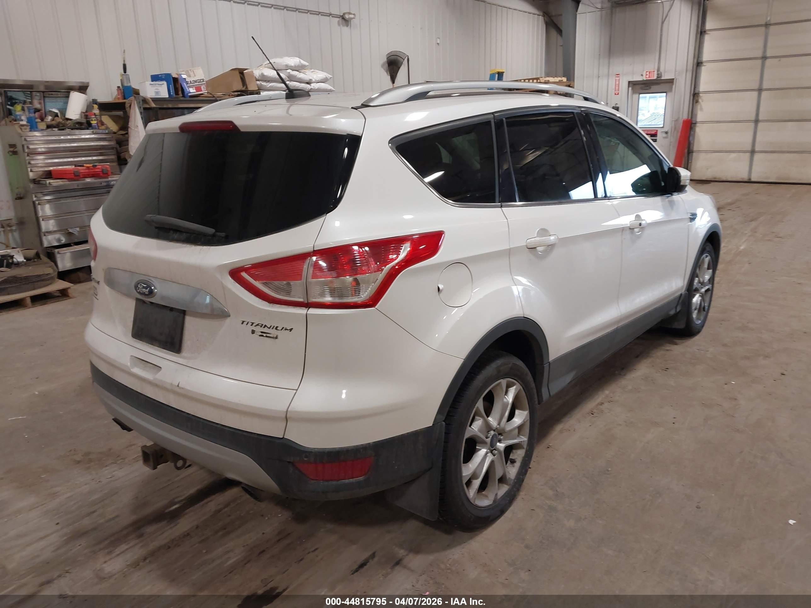 2015 Ford Escape Titanium White vin: 1FMCU9J97FUC63263