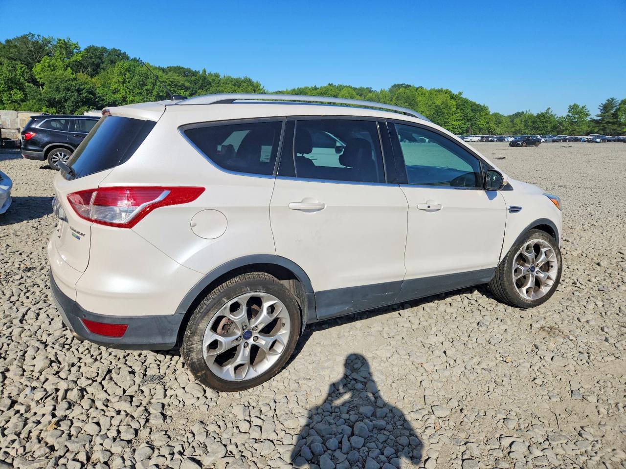 2016 Ford Escape Titanium White vin: 1FMCU9J97GUA48693