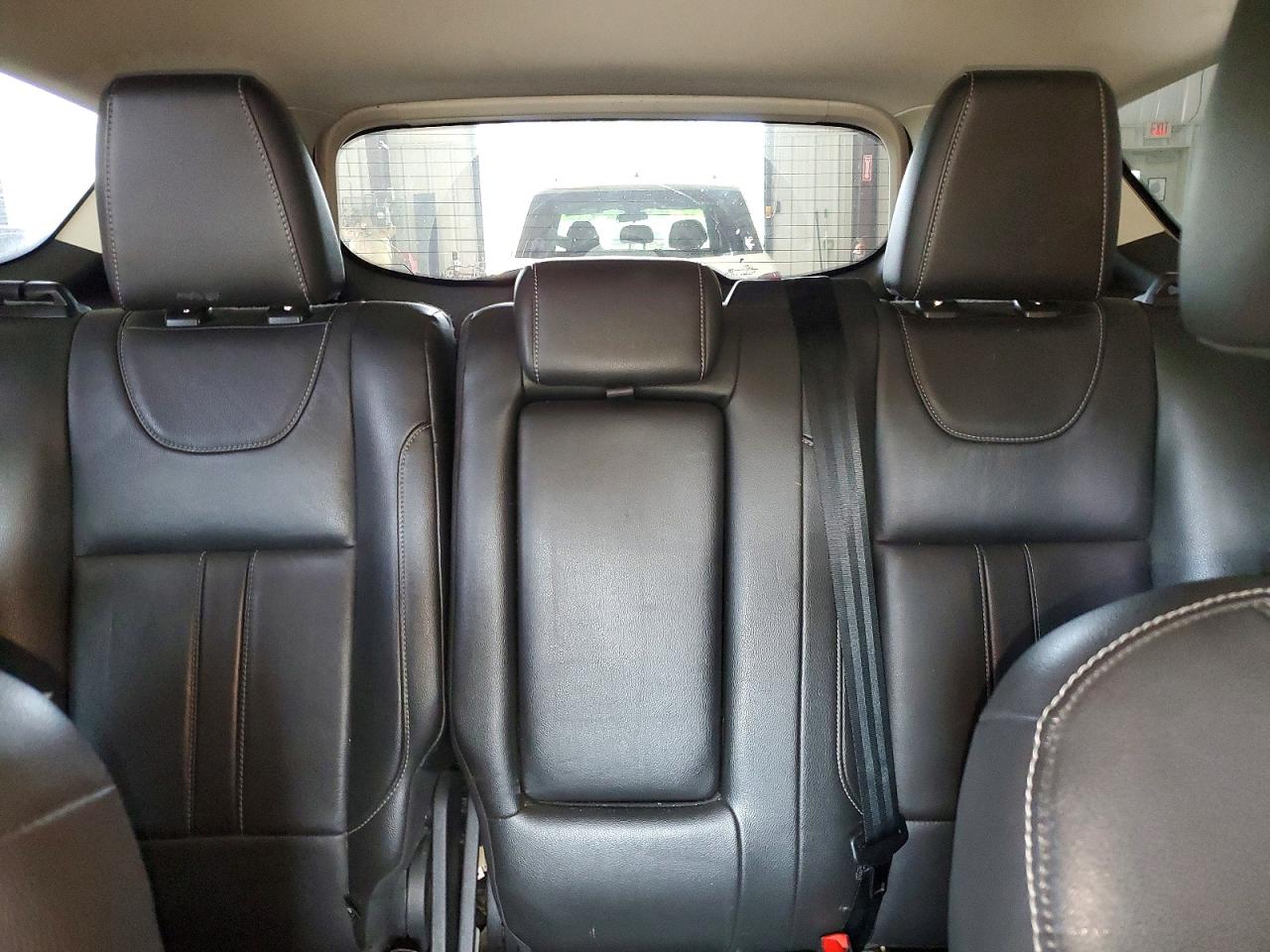 2013 Ford Escape Titanium White vin: 1FMCU9J98DUA02575