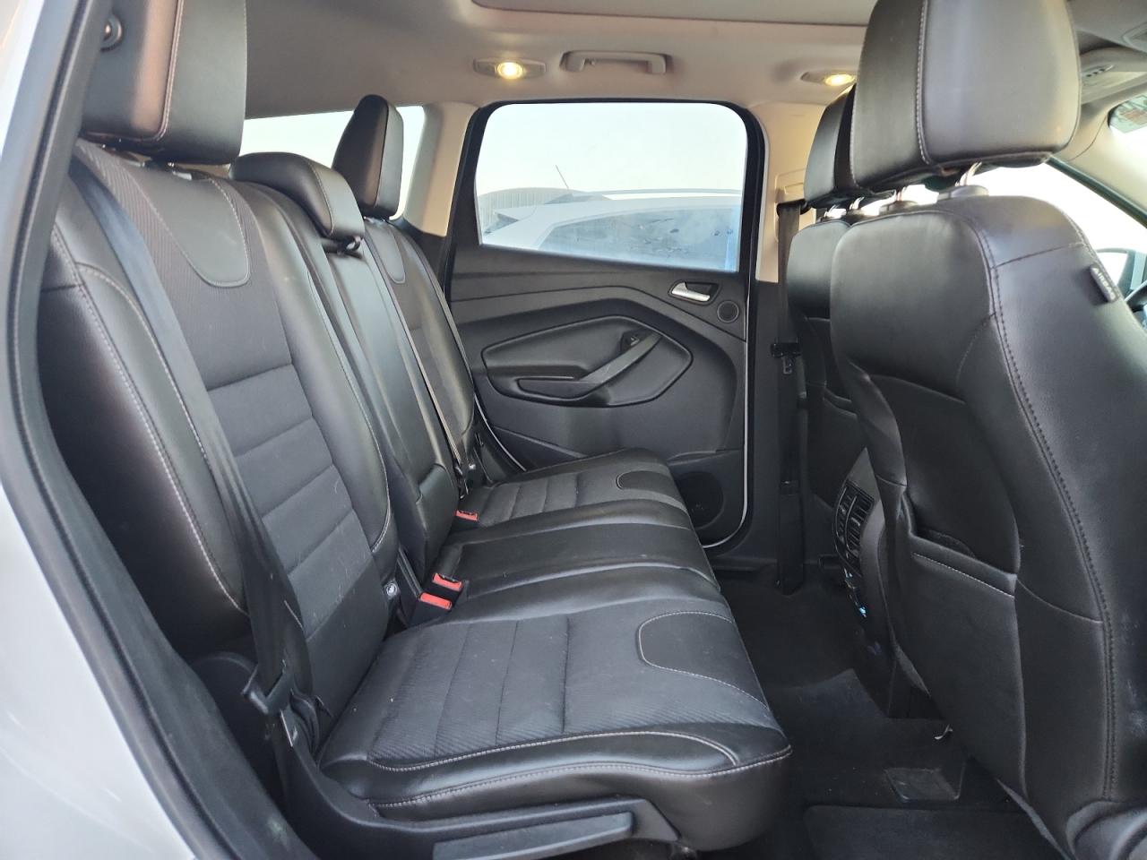 2013 Ford Escape Titanium White vin: 1FMCU9J98DUB23283