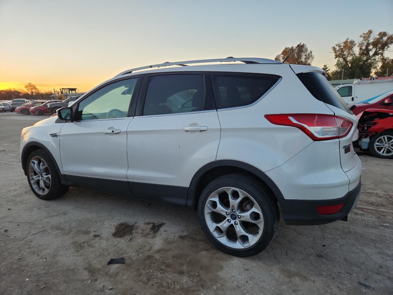 2013 Ford Escape Titanium White vin: 1FMCU9J98DUB23283