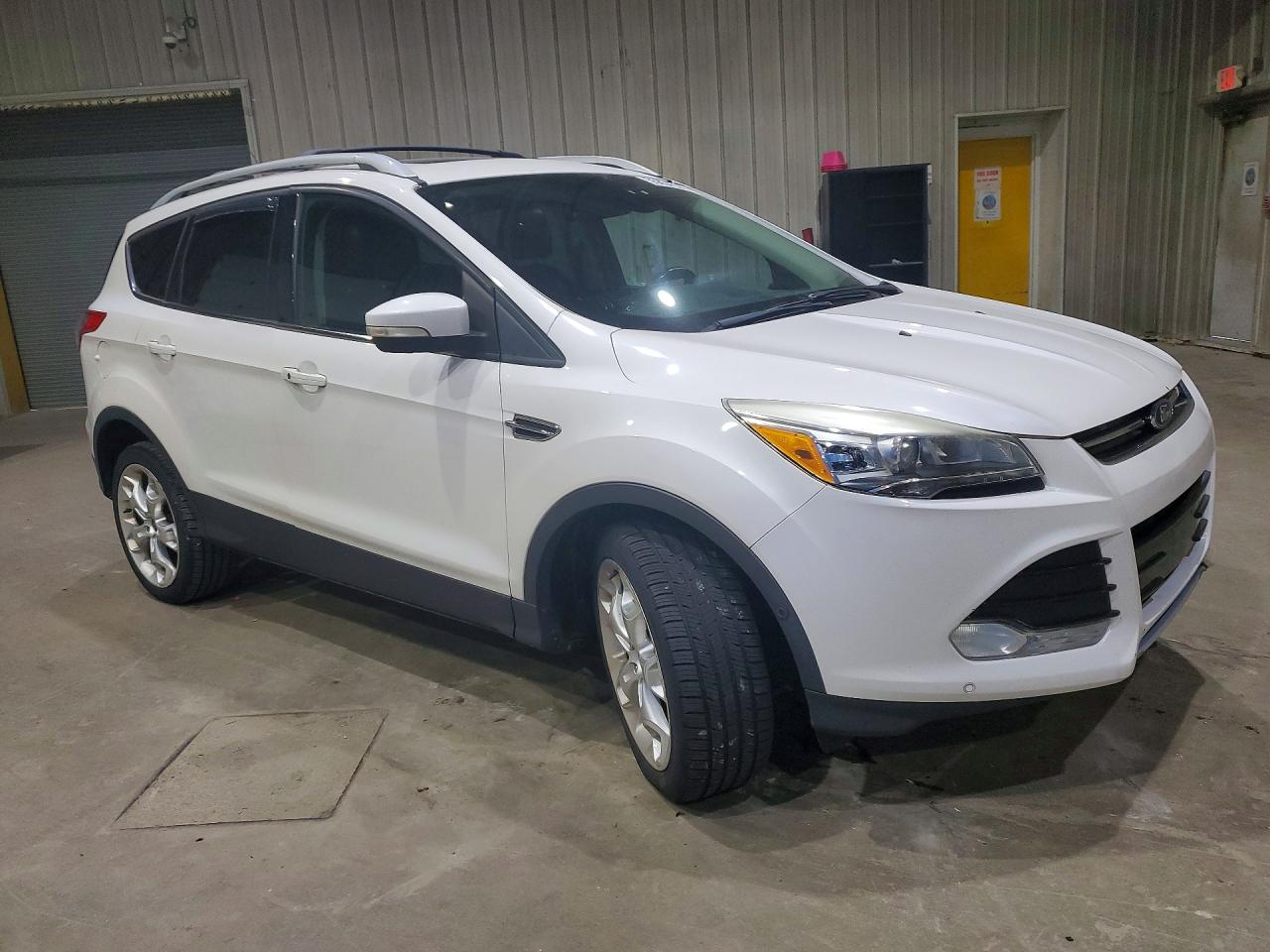 2013 Ford Escape Titanium Белый vin: 1FMCU9J98DUB58843