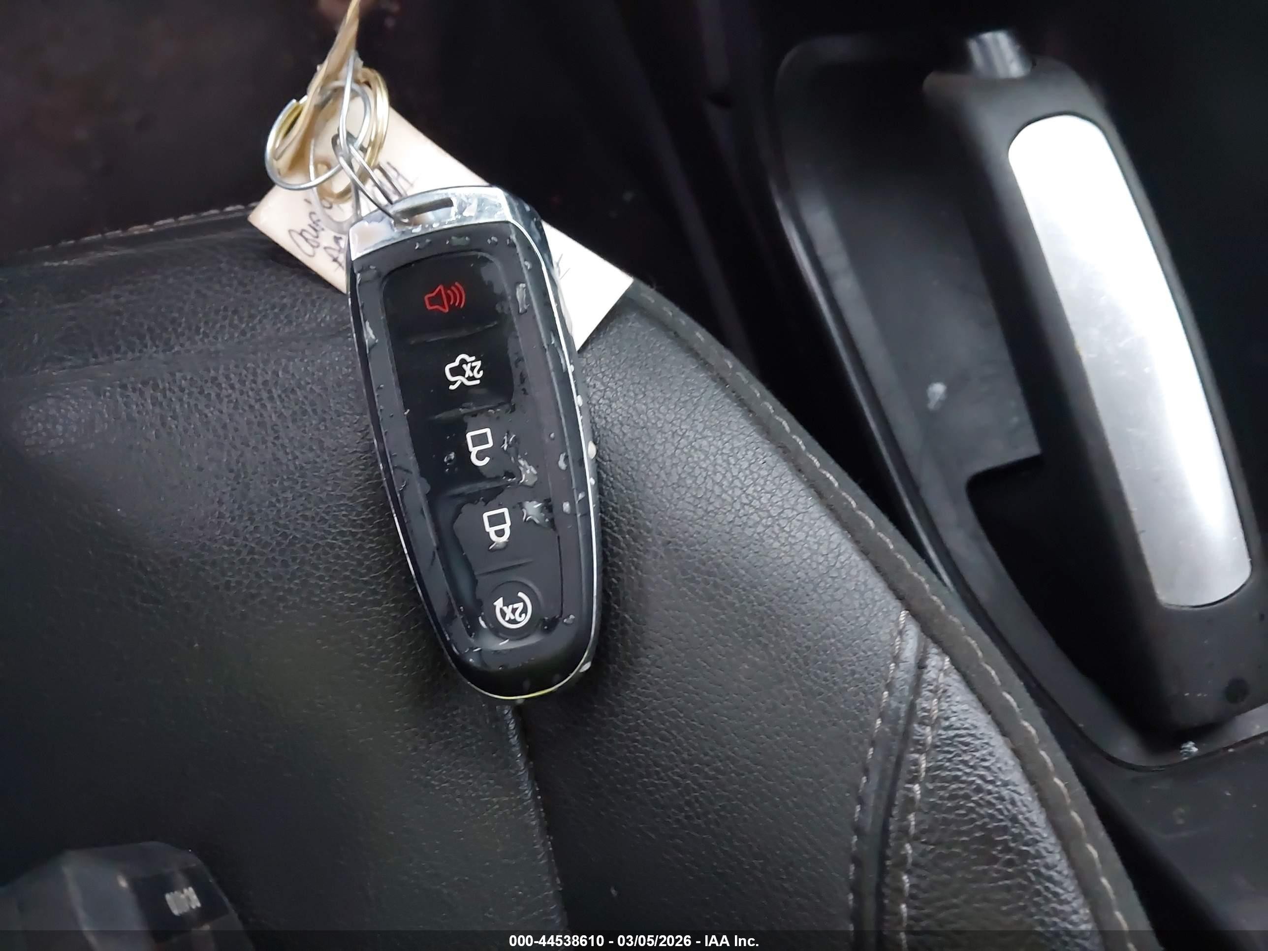 2014 Ford Escape Titanium Черный vin: 1FMCU9J98EUA49591