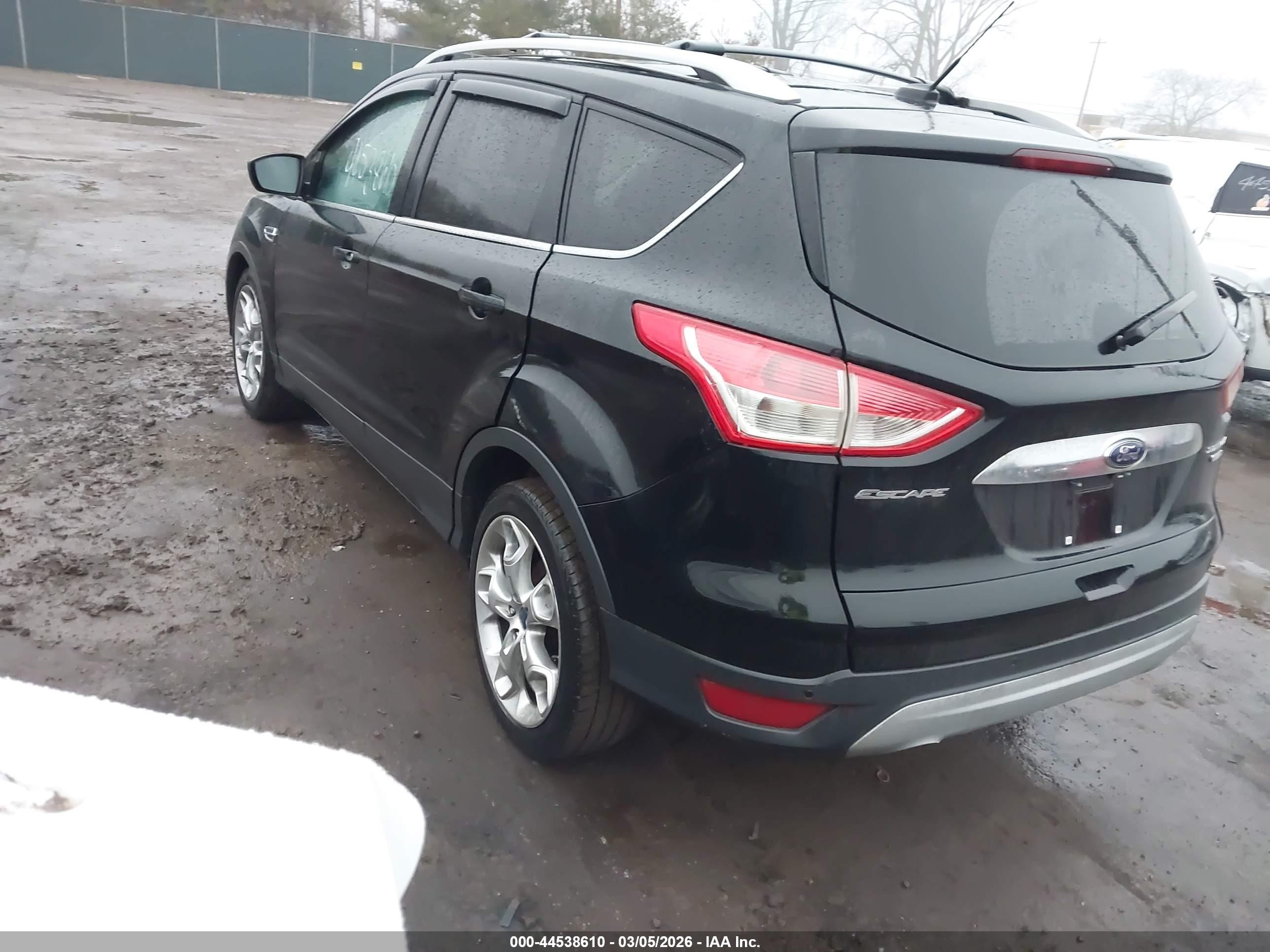 2014 Ford Escape Titanium Черный vin: 1FMCU9J98EUA49591
