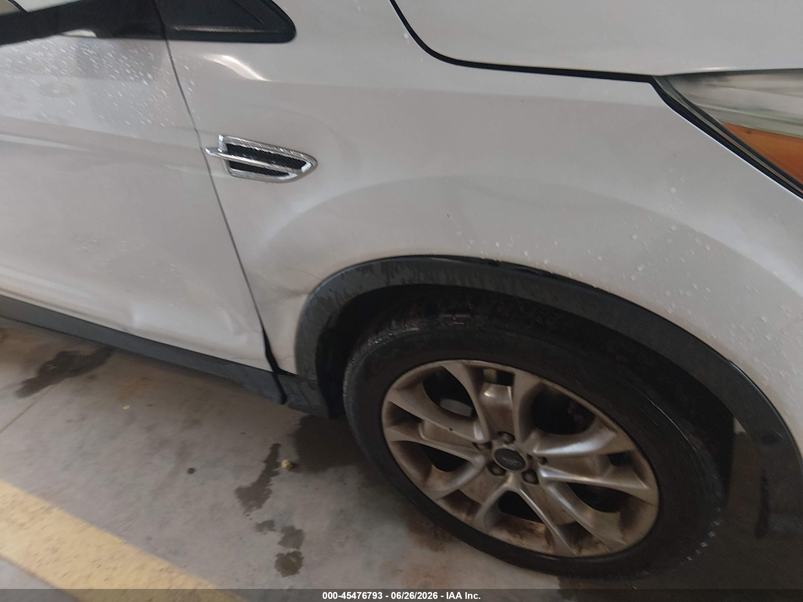 2014 Ford Escape Titanium White vin: 1FMCU9J98EUA67329