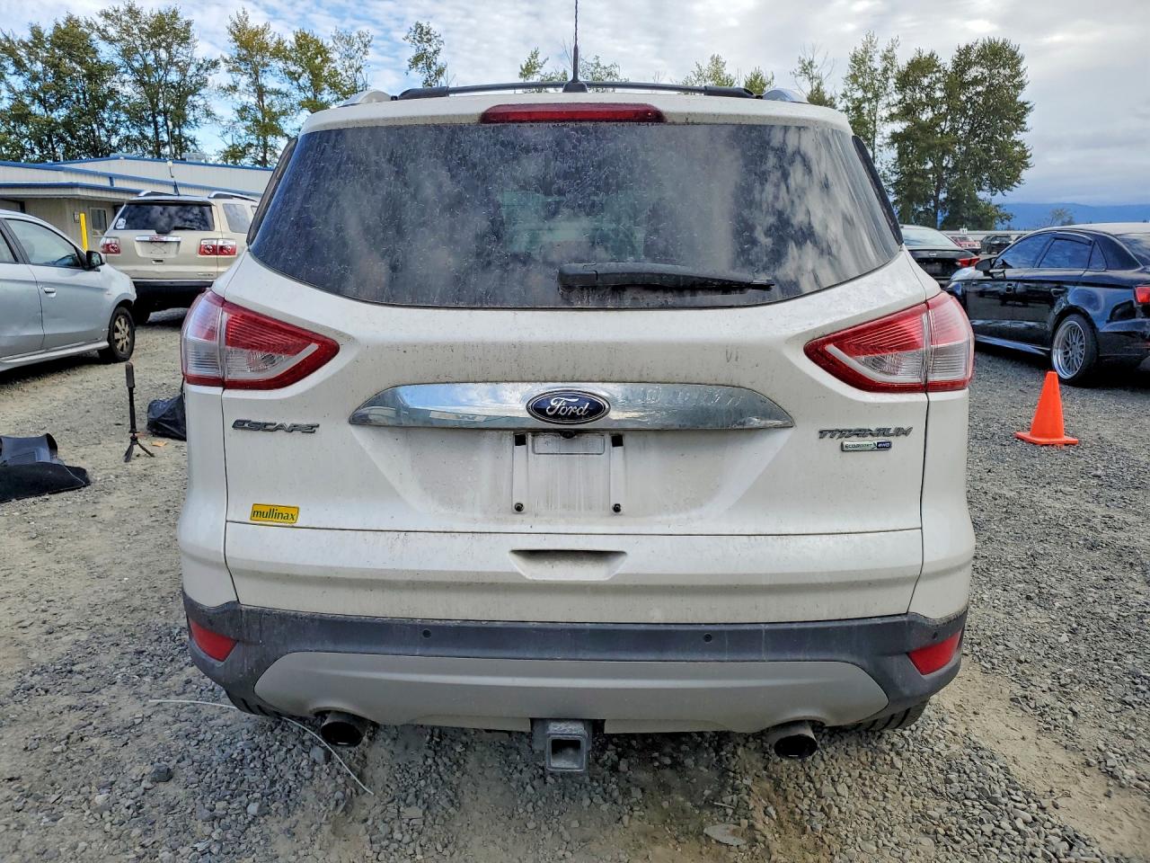2014 Ford Escape Titanium White vin: 1FMCU9J98EUD02053