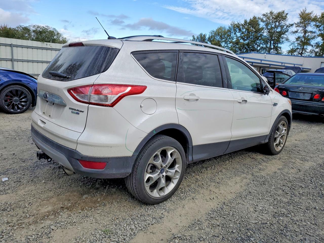 2014 Ford Escape Titanium White vin: 1FMCU9J98EUD02053