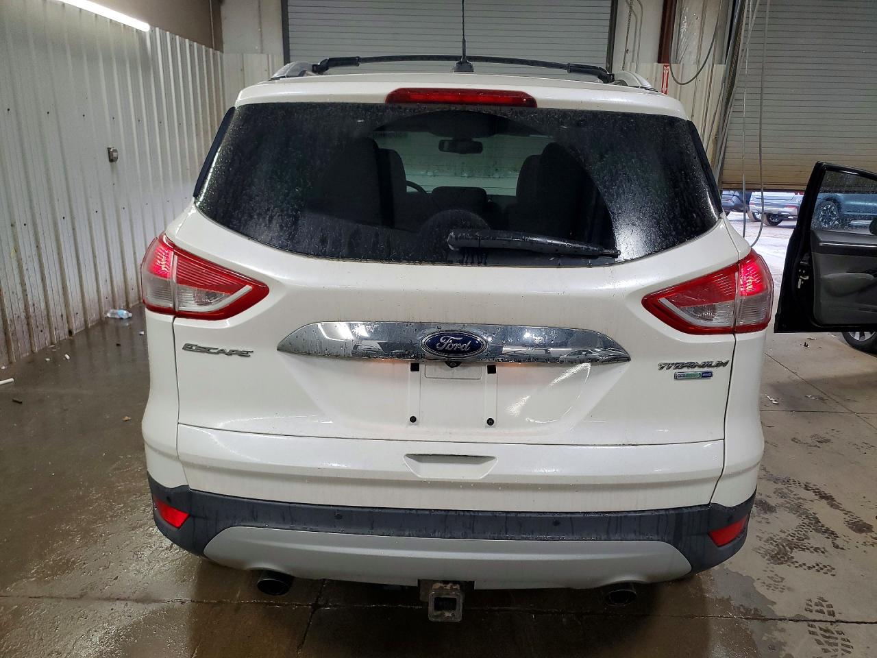 2014 Ford Escape Titanium White vin: 1FMCU9J98EUE11273