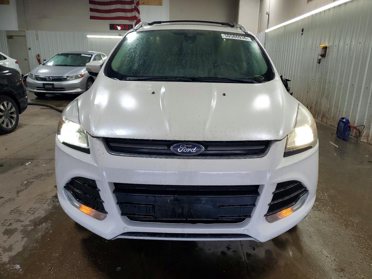 2014 Ford Escape Titanium White vin: 1FMCU9J98EUE11273