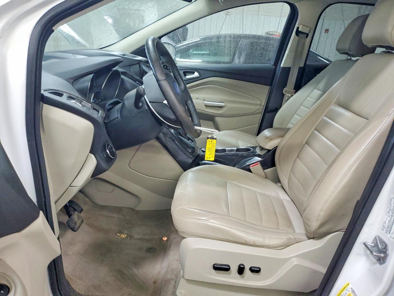 2014 Ford Escape Titanium White vin: 1FMCU9J98EUE11273