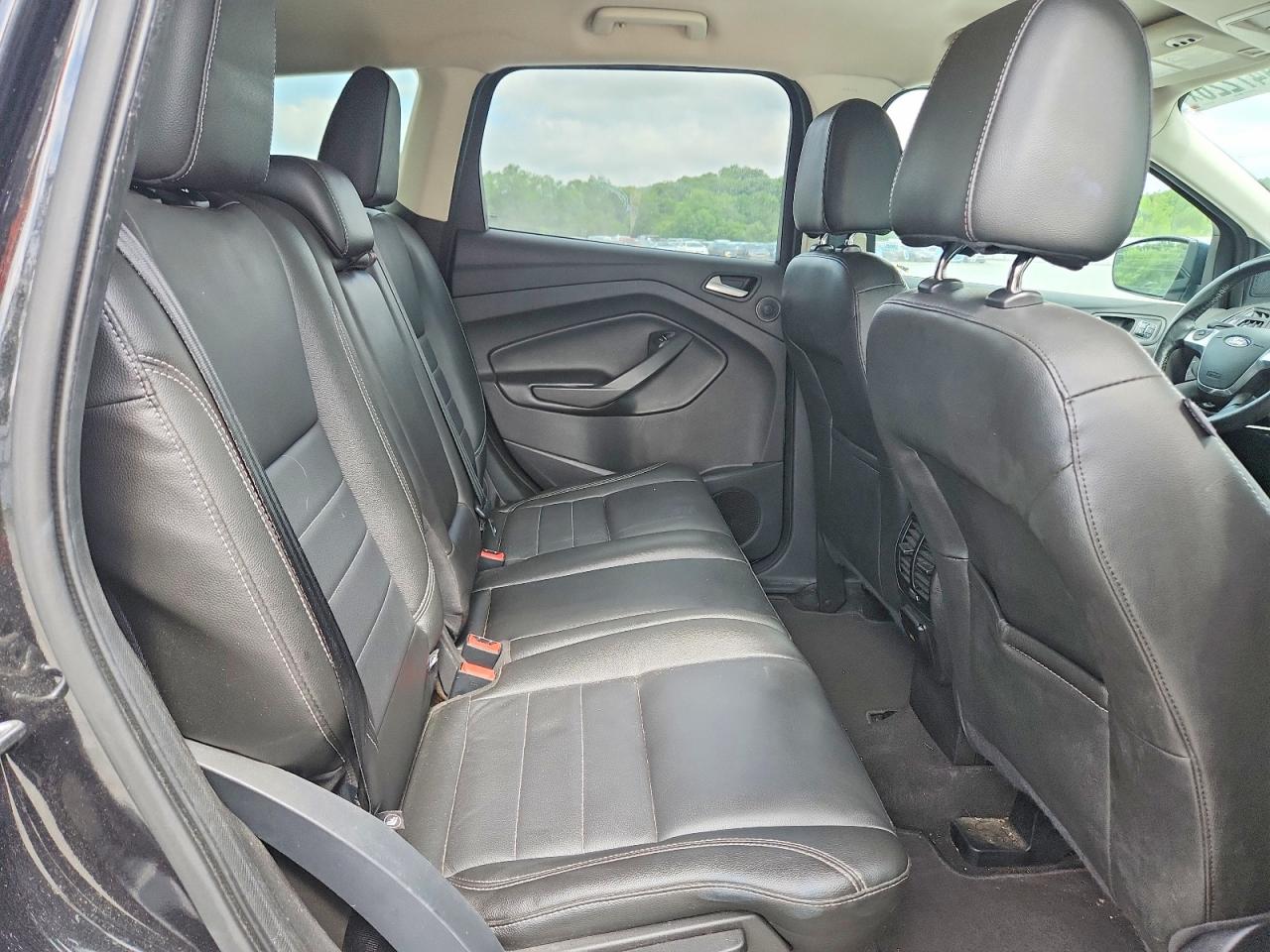 2015 Ford Escape Titanium Черный vin: 1FMCU9J98FUB03182