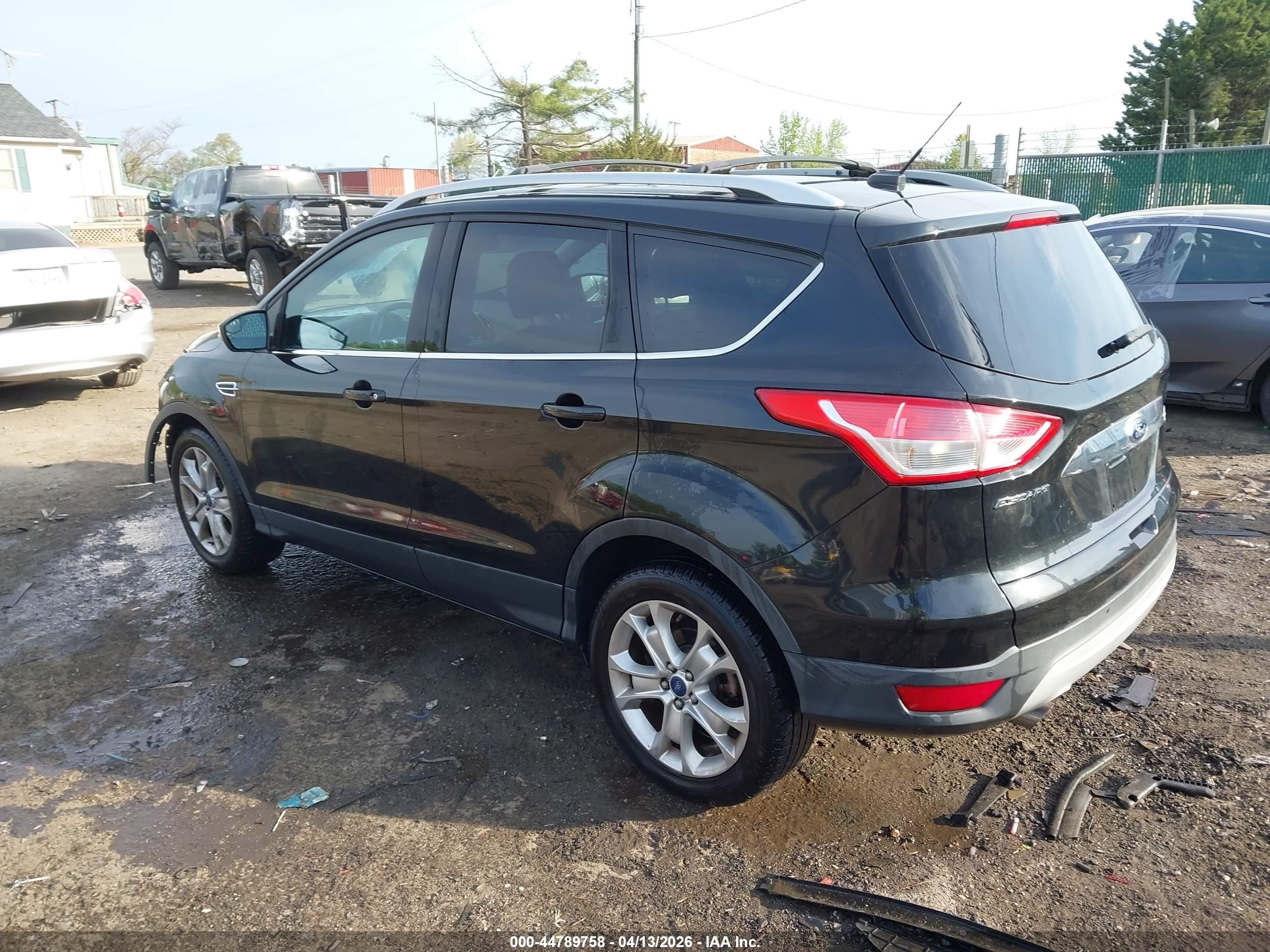 2015 Ford Escape Titanium Black vin: 1FMCU9J98FUB23366