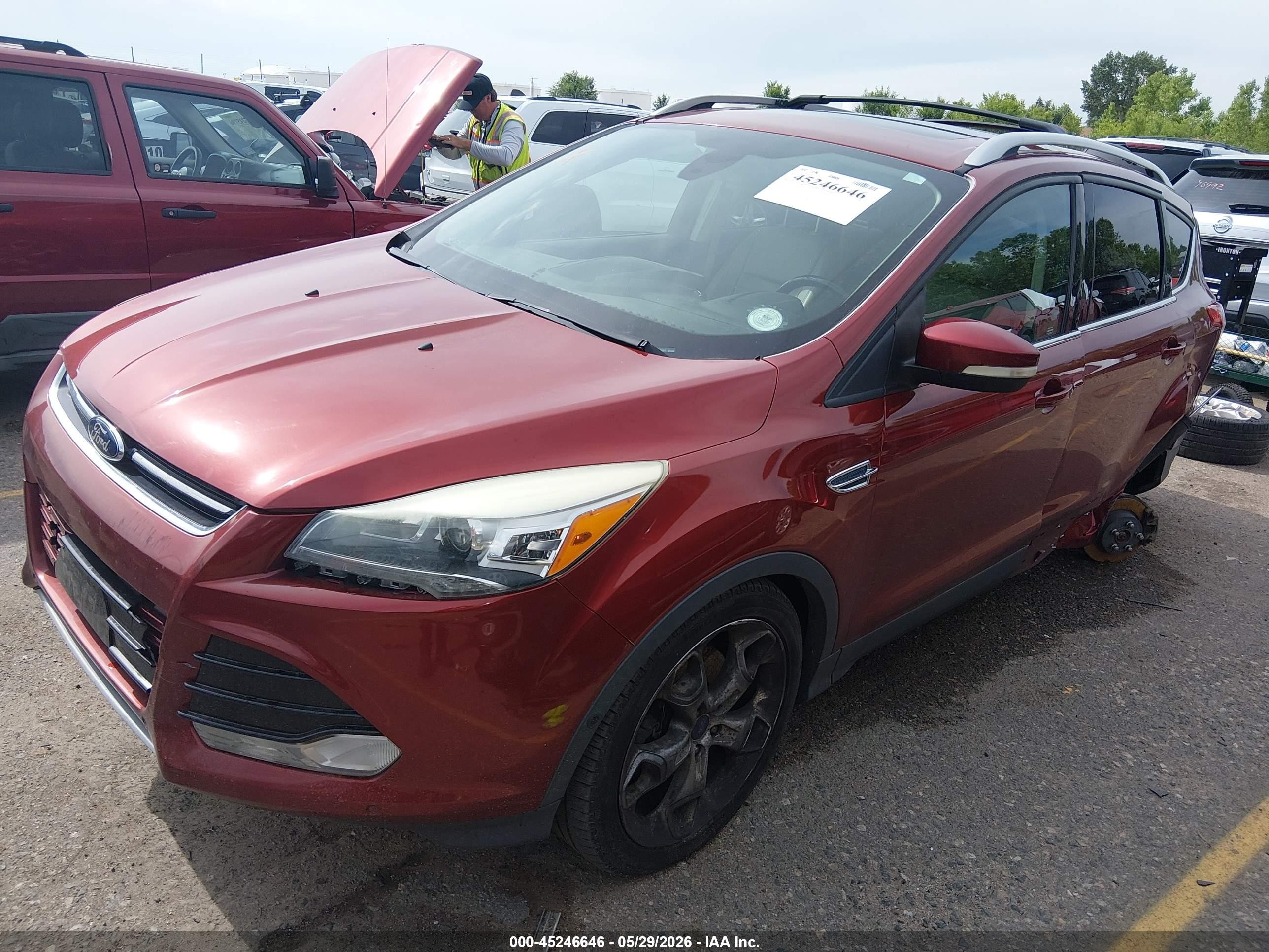 2015 Ford Escape Titanium Красный vin: 1FMCU9J98FUB49062