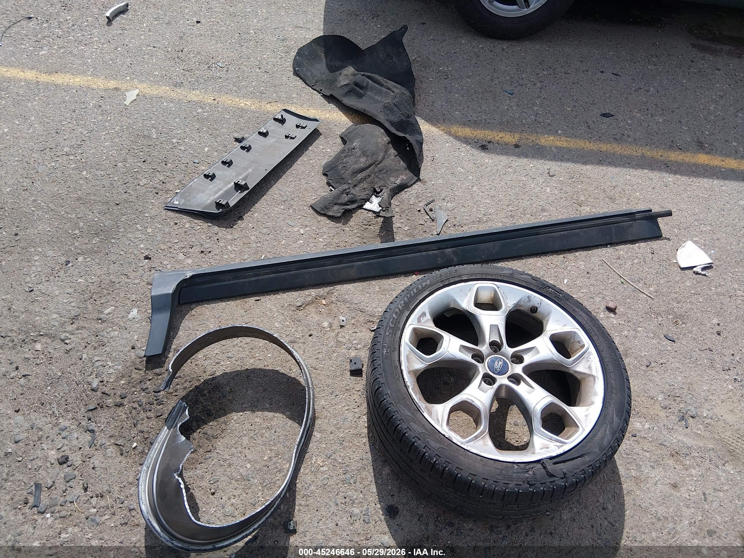 2015 Ford Escape Titanium Красный vin: 1FMCU9J98FUB49062