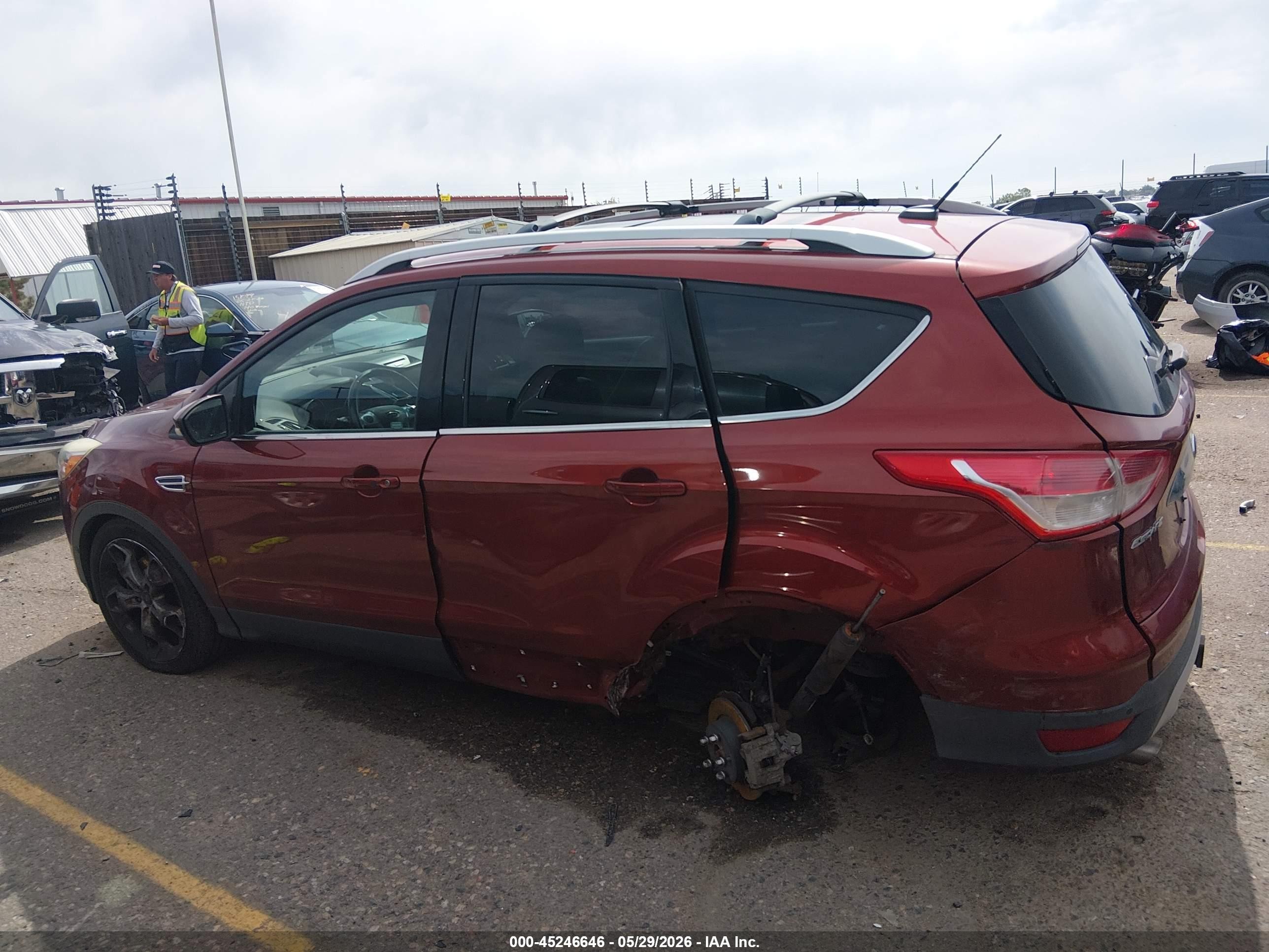 2015 Ford Escape Titanium Красный vin: 1FMCU9J98FUB49062
