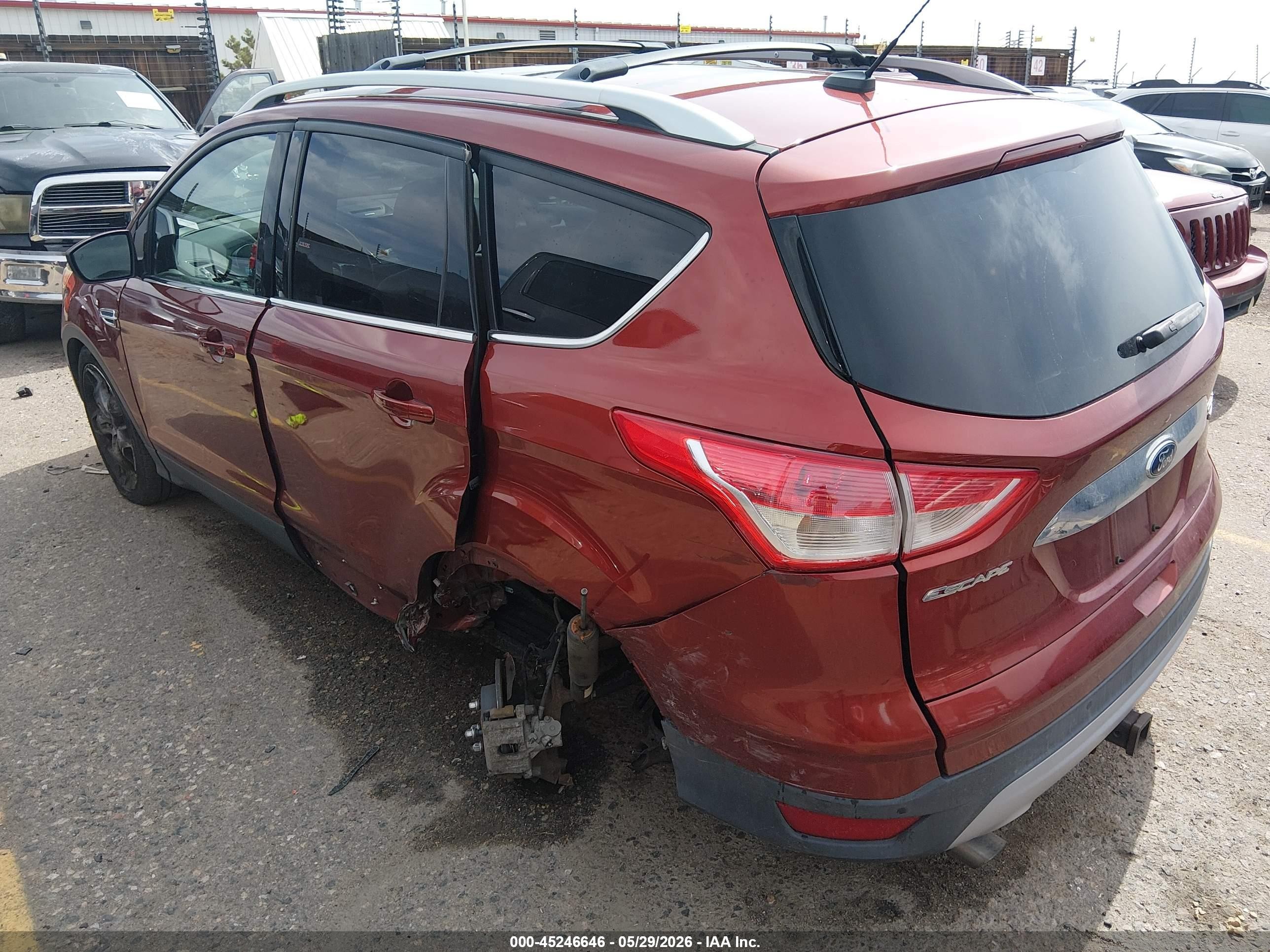 2015 Ford Escape Titanium Красный vin: 1FMCU9J98FUB49062