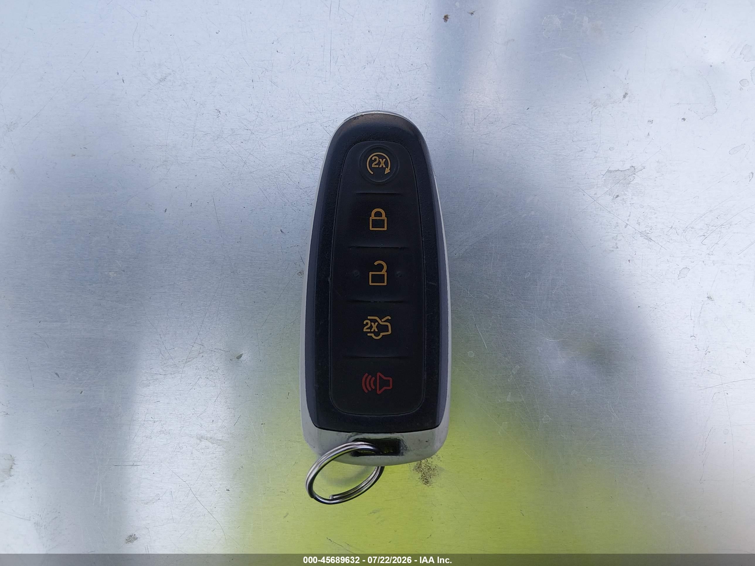 2015 Ford Escape Titanium Серебряный vin: 1FMCU9J98FUB60630