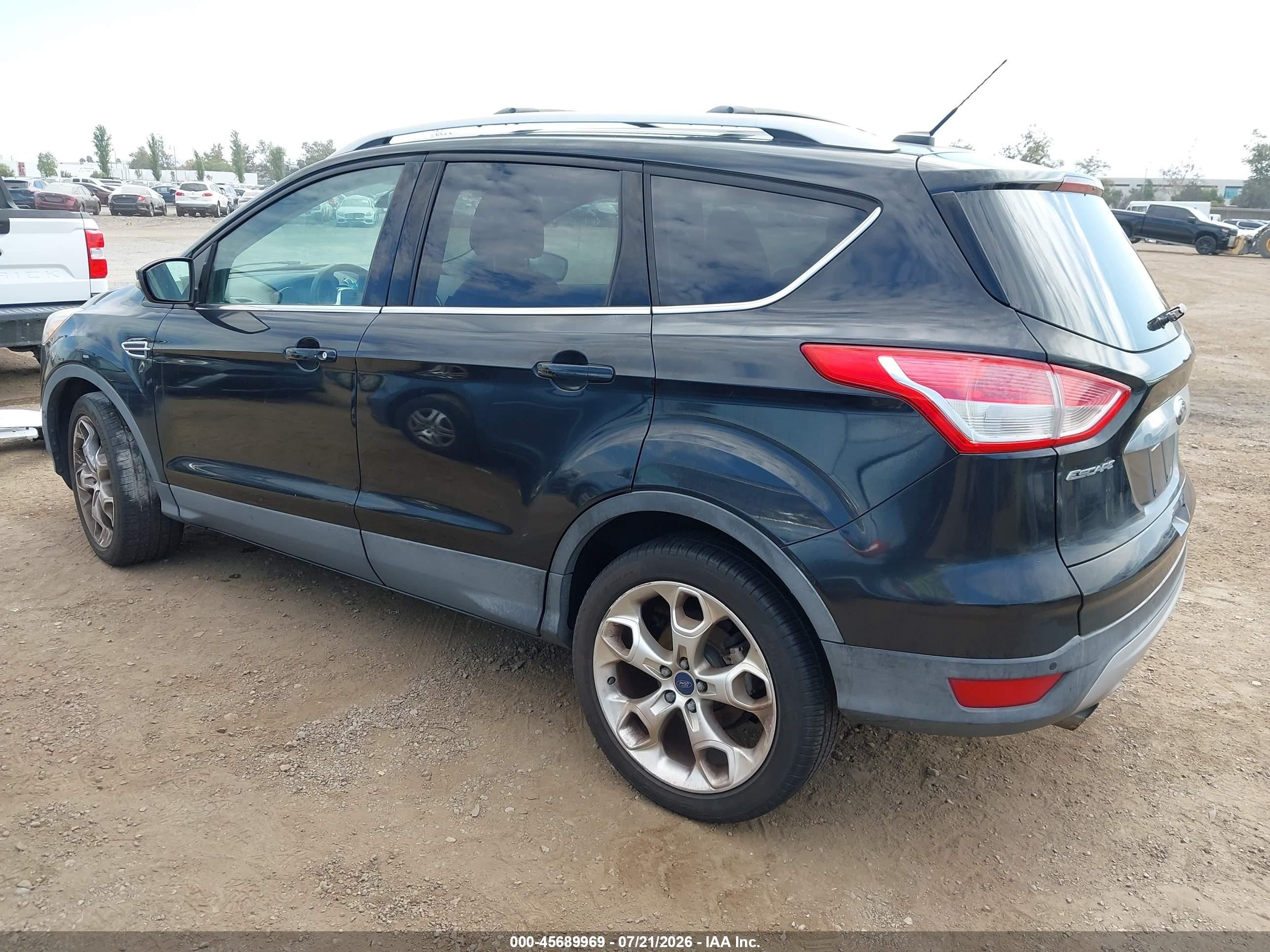 2015 Ford Escape Titanium Black vin: 1FMCU9J98FUB62961