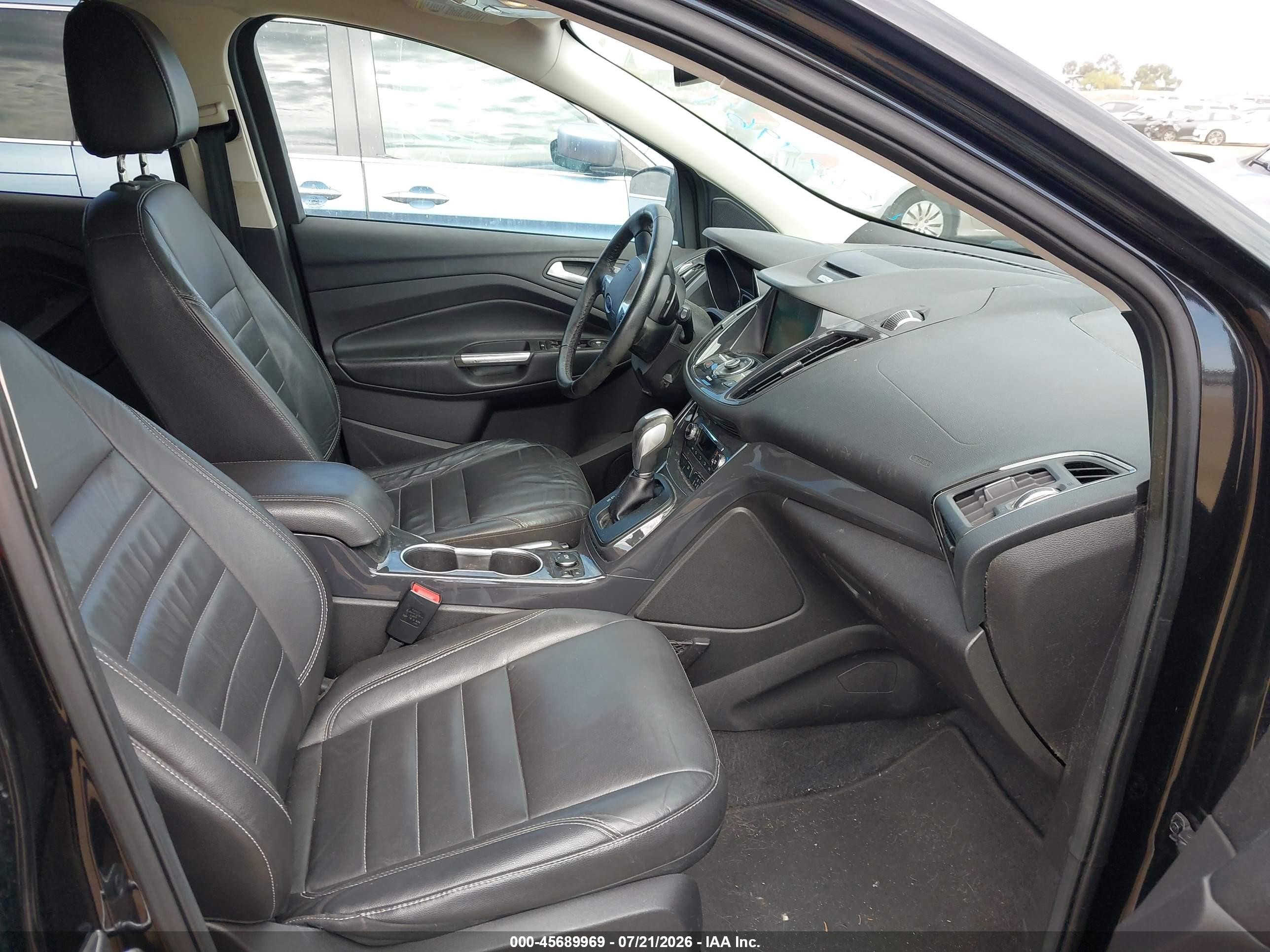 2015 Ford Escape Titanium Black vin: 1FMCU9J98FUB62961