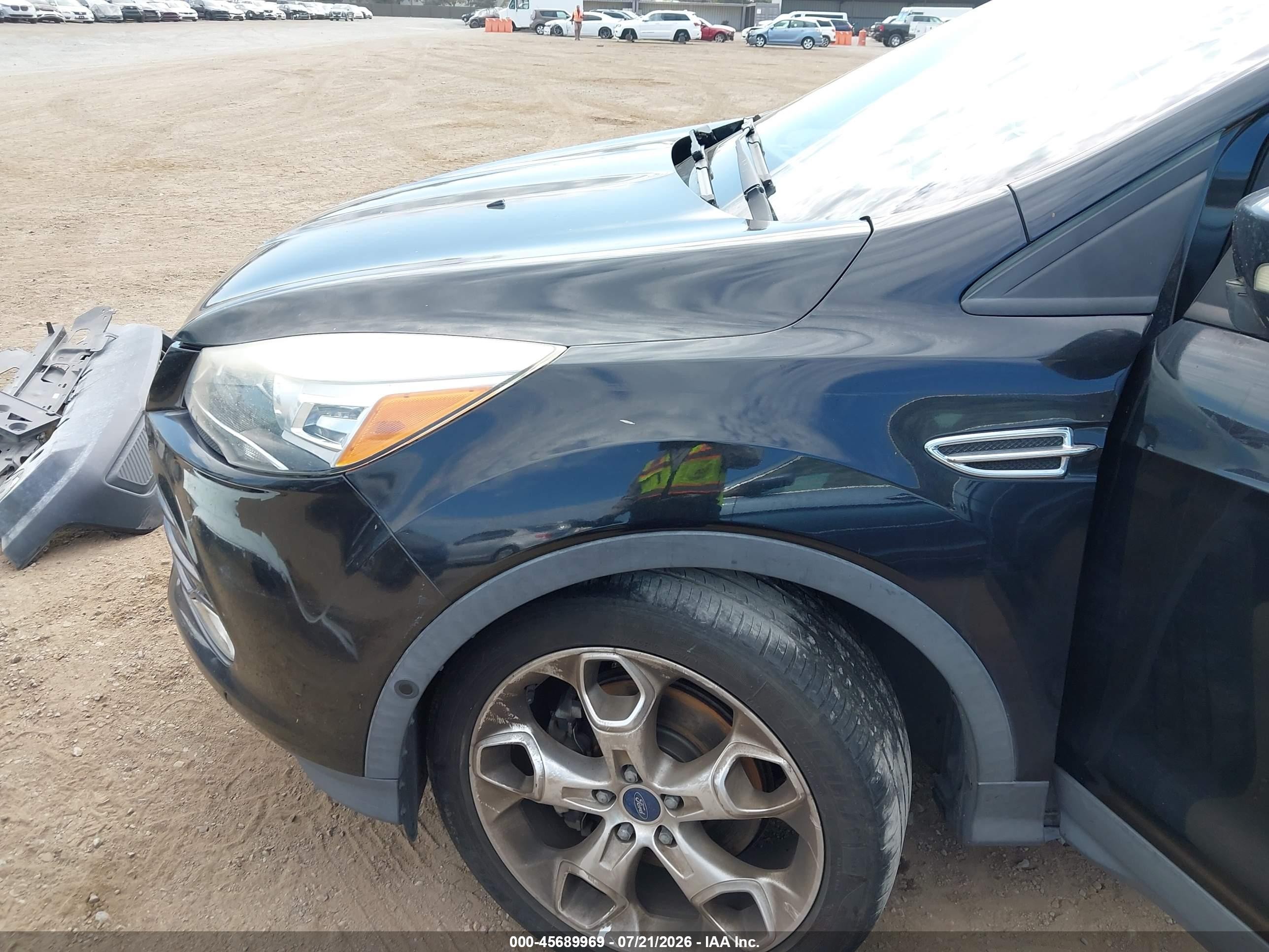 2015 Ford Escape Titanium Black vin: 1FMCU9J98FUB62961