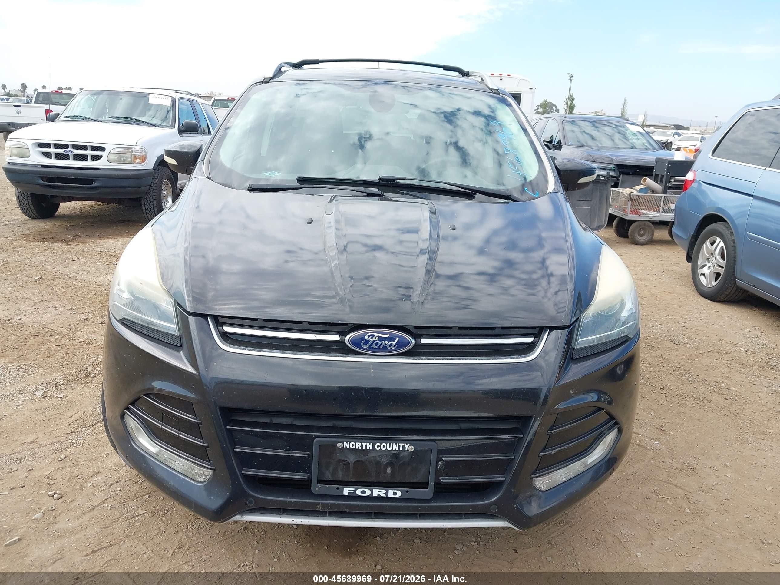 2015 Ford Escape Titanium Black vin: 1FMCU9J98FUB62961