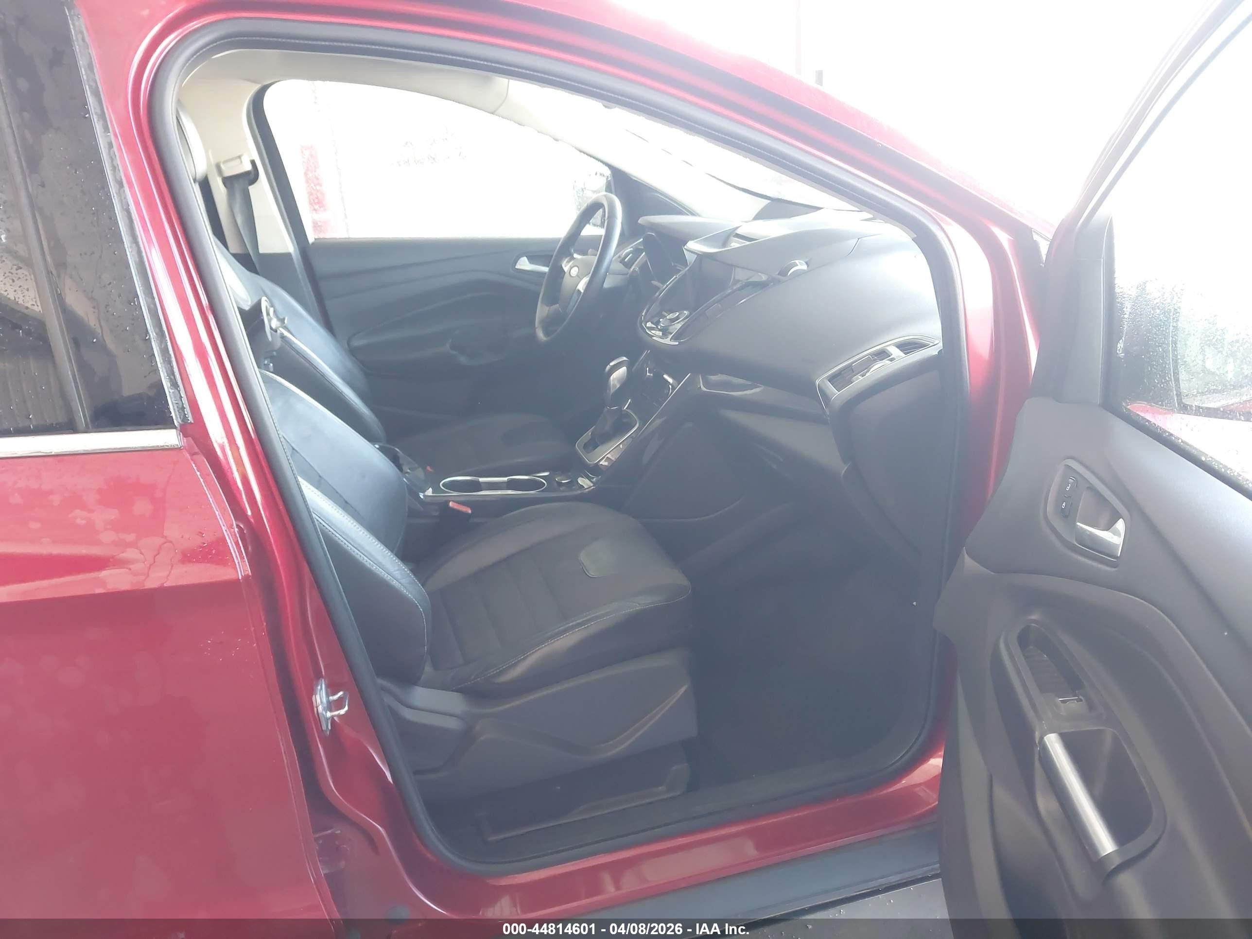2013 Ford Escape Titanium Красный vin: 1FMCU9J99DUB30033