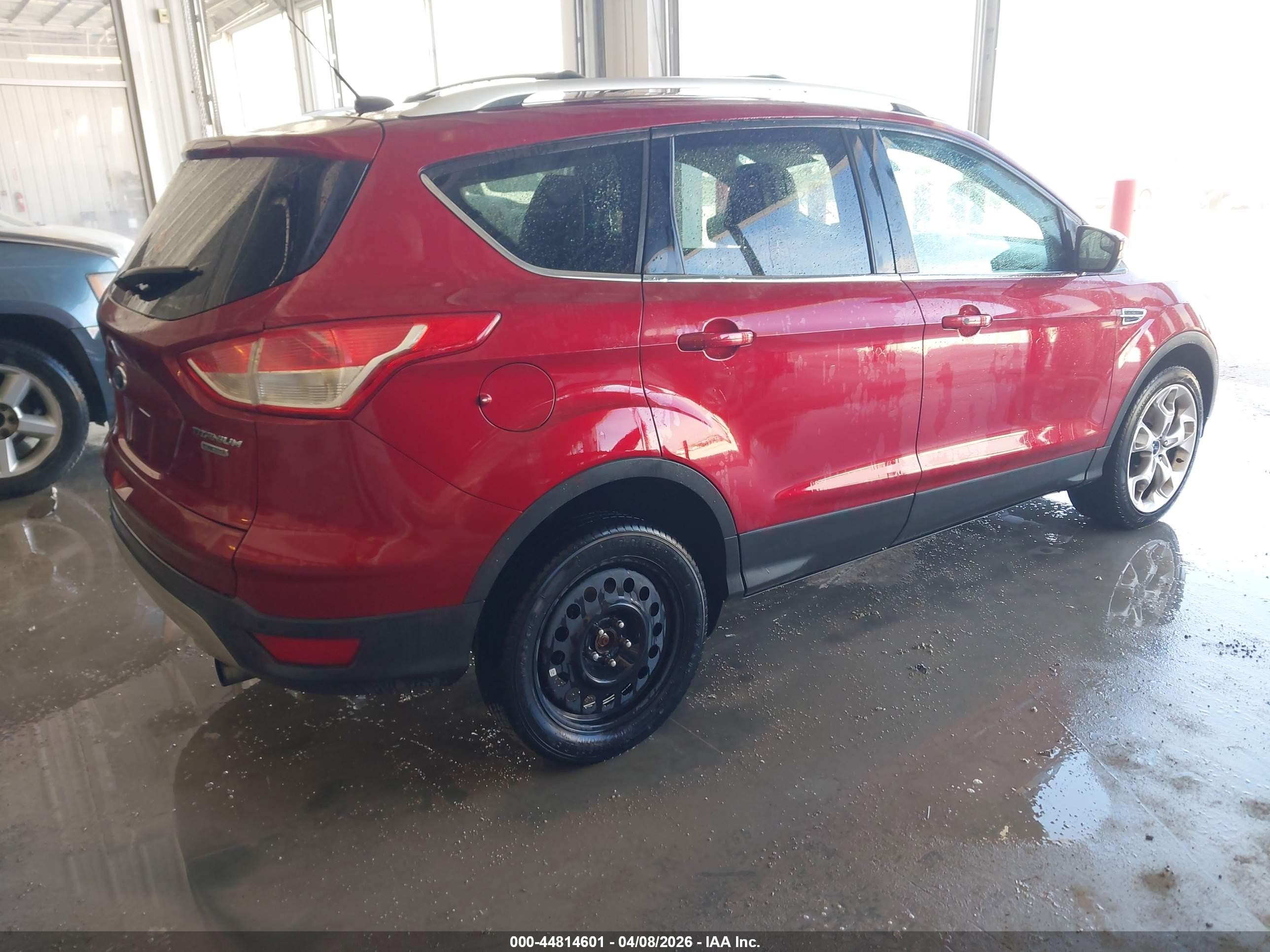 2013 Ford Escape Titanium Красный vin: 1FMCU9J99DUB30033