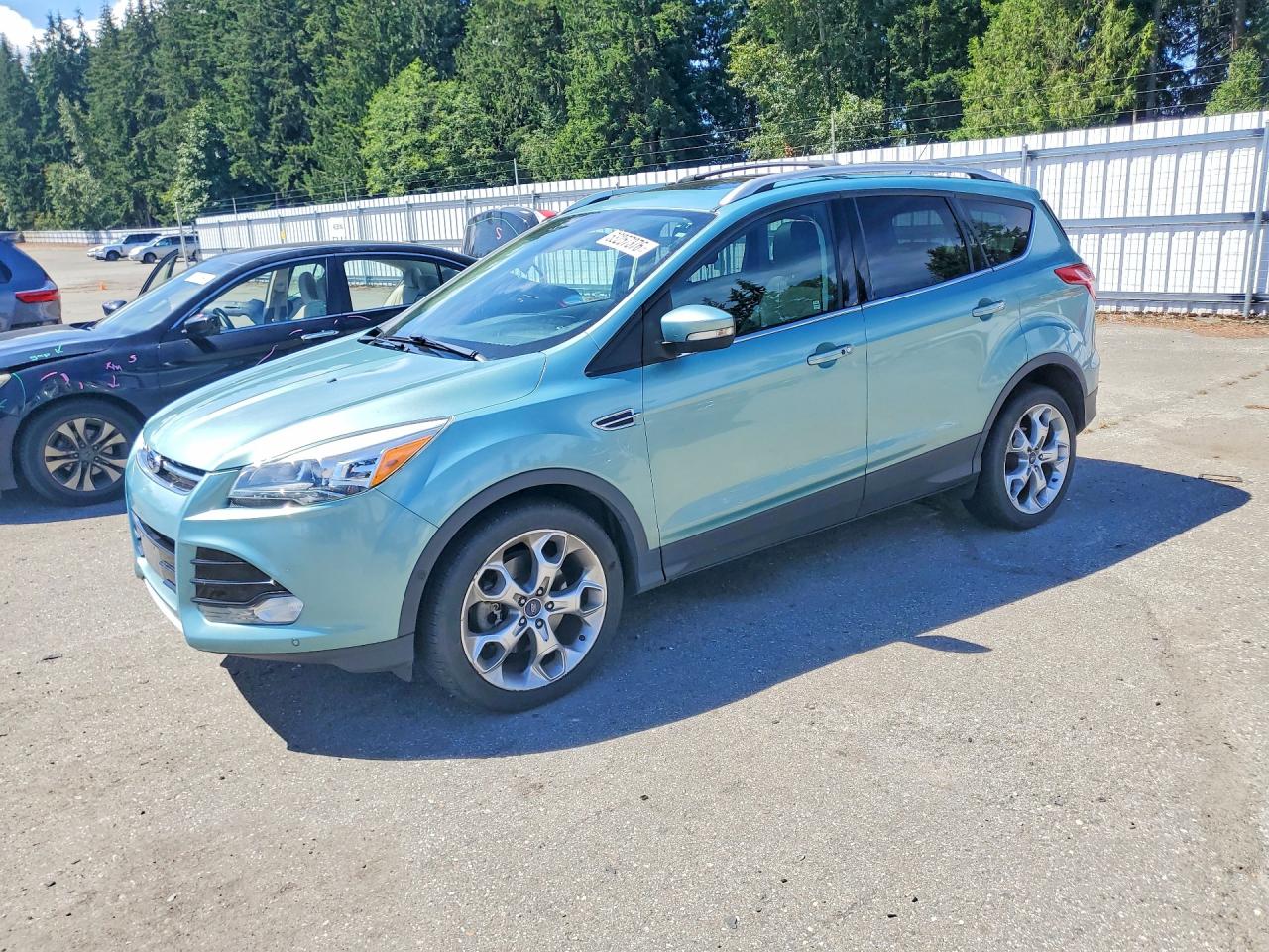 2013 Ford Escape Titanium Бирюзовый vin: 1FMCU9J99DUB40433