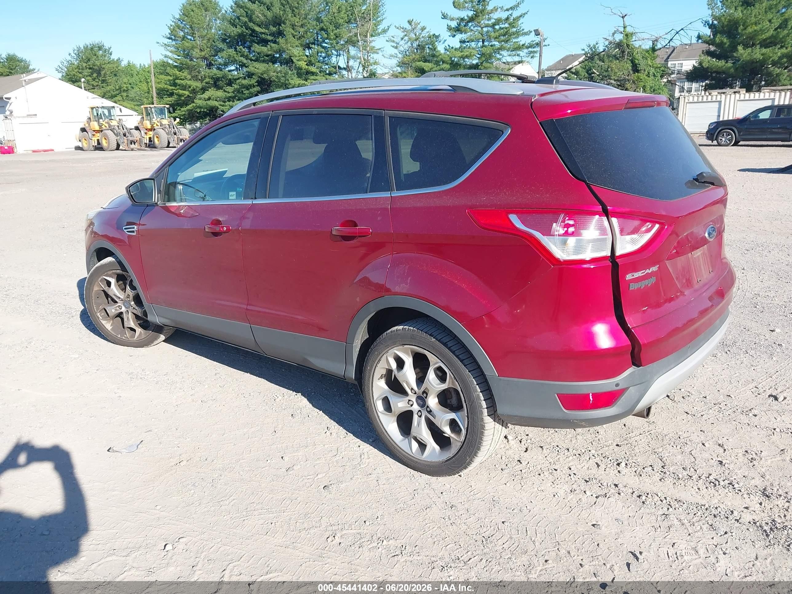 2013 Ford Escape Titanium Burgundy vin: 1FMCU9J99DUC30763