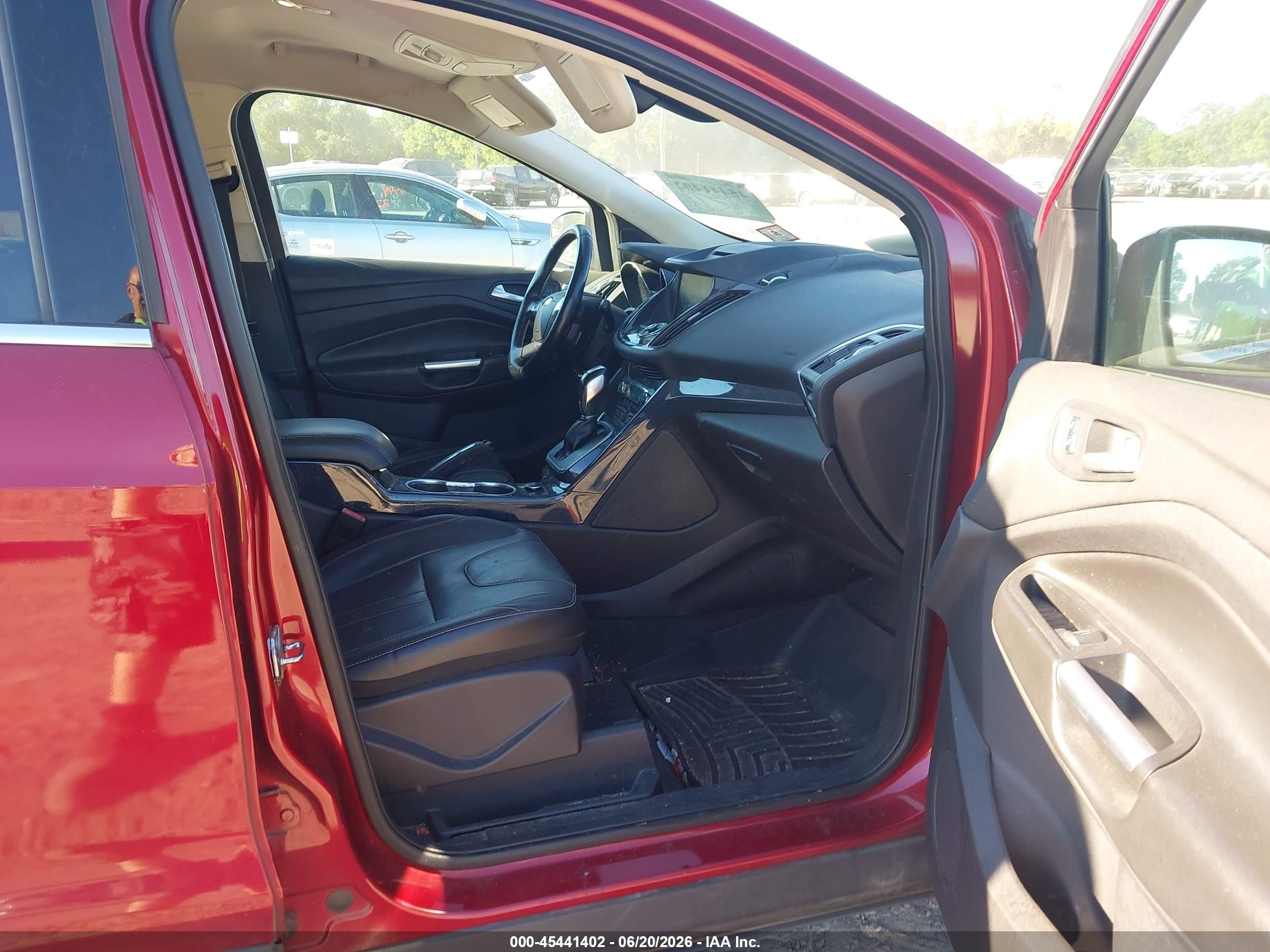 2013 Ford Escape Titanium Burgundy vin: 1FMCU9J99DUC30763