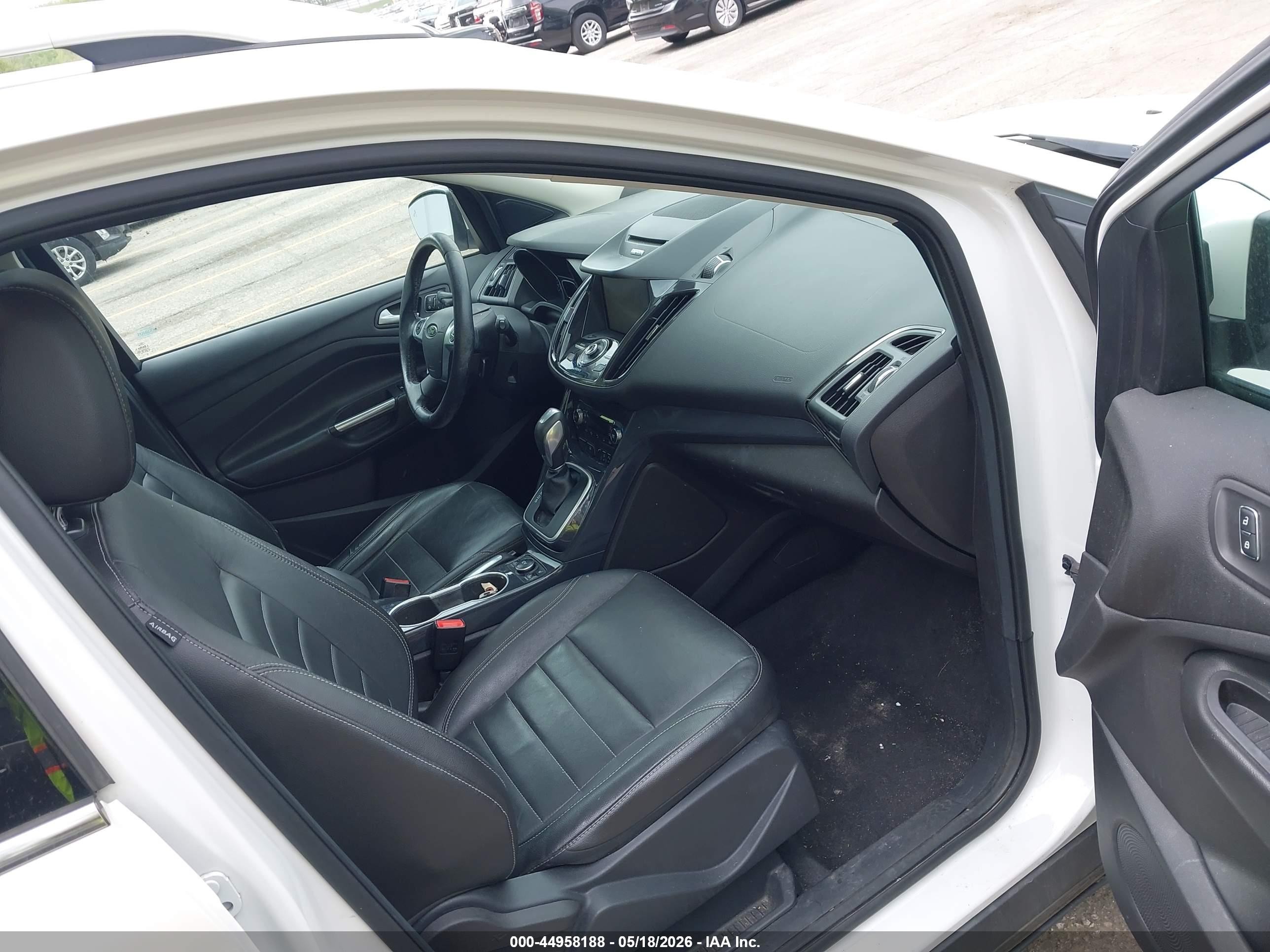 2014 Ford Escape Titanium White vin: 1FMCU9J99EUA20956