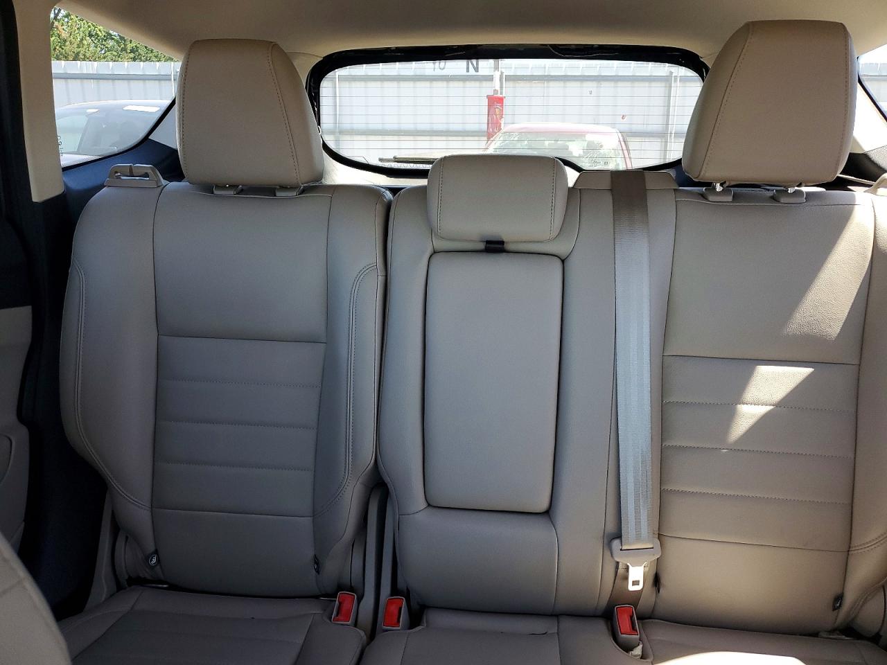 2014 Ford Escape Titanium Silver vin: 1FMCU9J99EUC26911