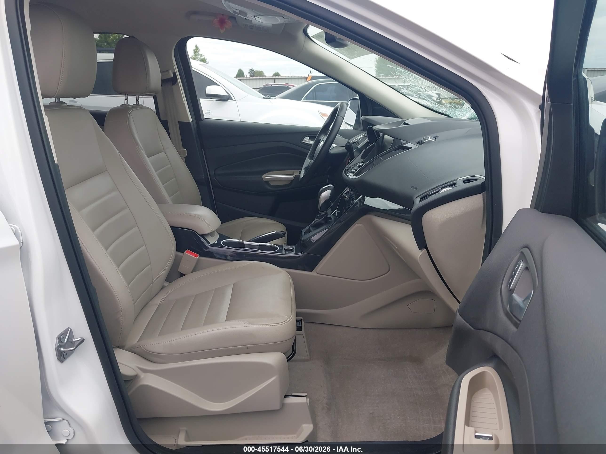 2014 Ford Escape Titanium Белый vin: 1FMCU9J99EUD32064