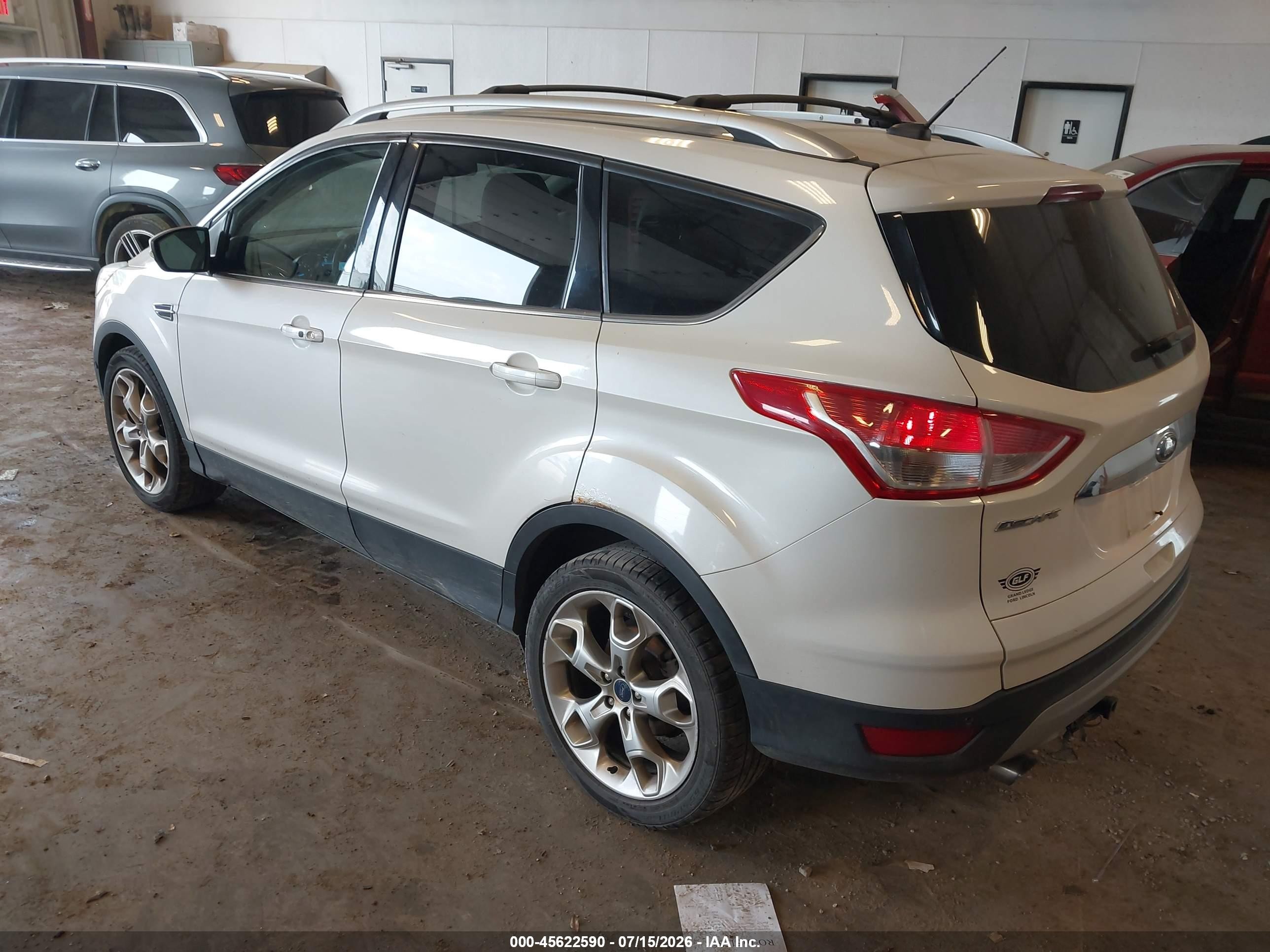 2014 Ford Escape Titanium White vin: 1FMCU9J99EUD92698