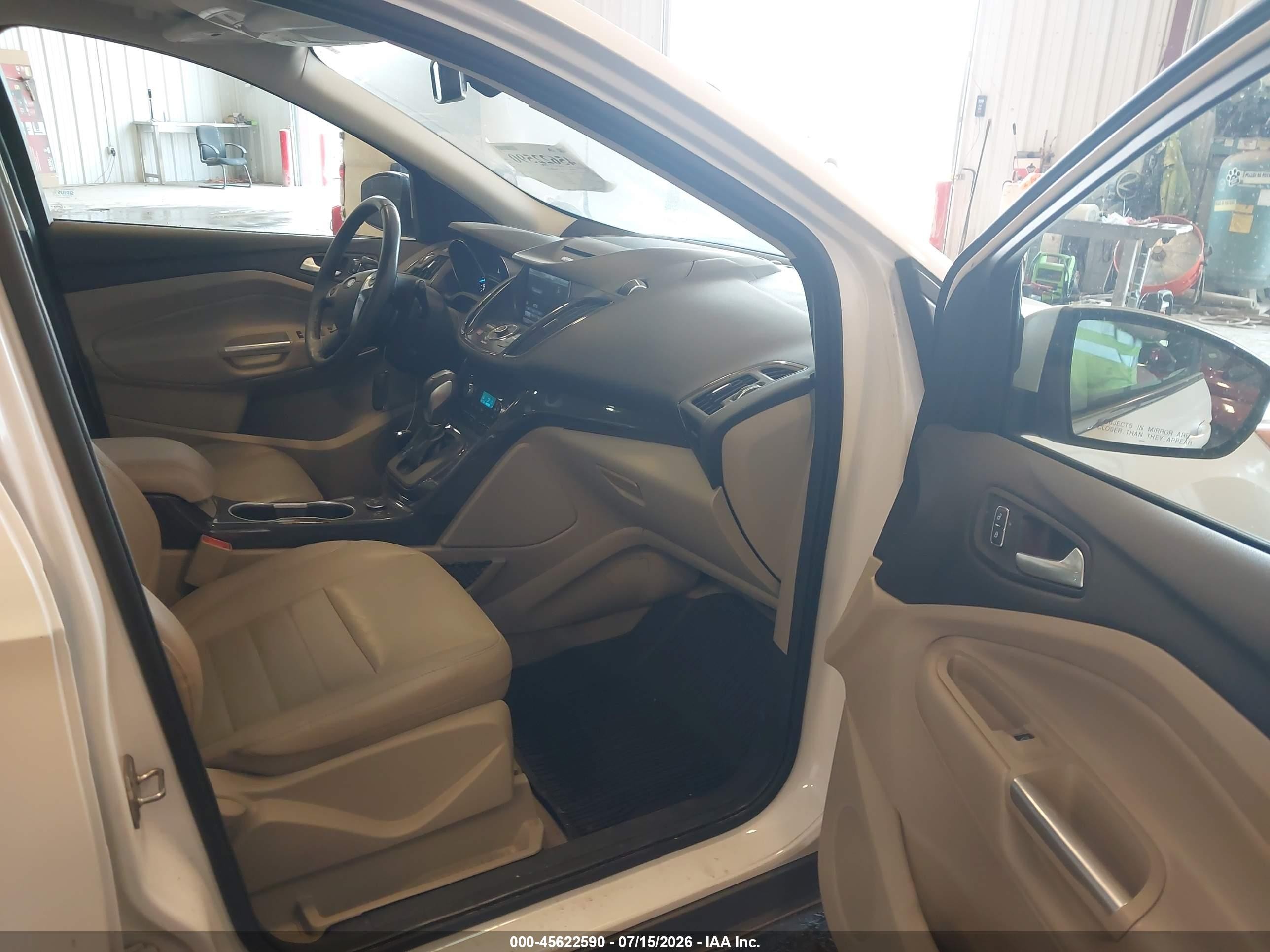 2014 Ford Escape Titanium White vin: 1FMCU9J99EUD92698