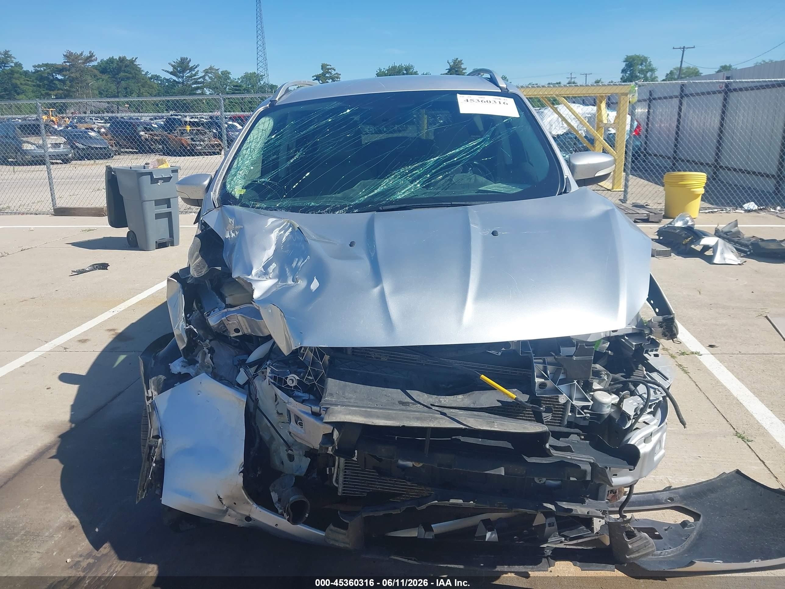 2015 Ford Escape Titanium Silver vin: 1FMCU9J99FUB38555