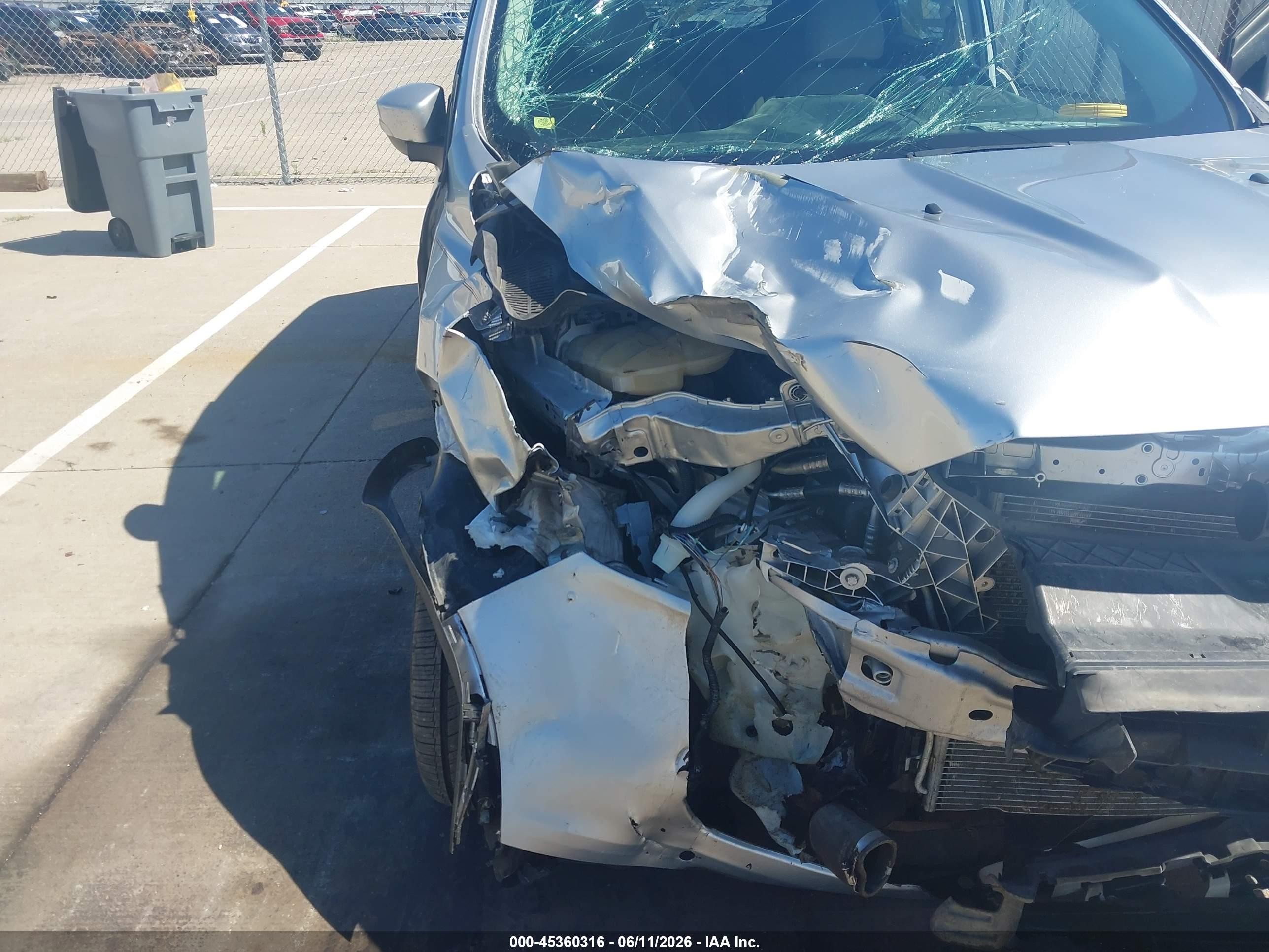 2015 Ford Escape Titanium Silver vin: 1FMCU9J99FUB38555