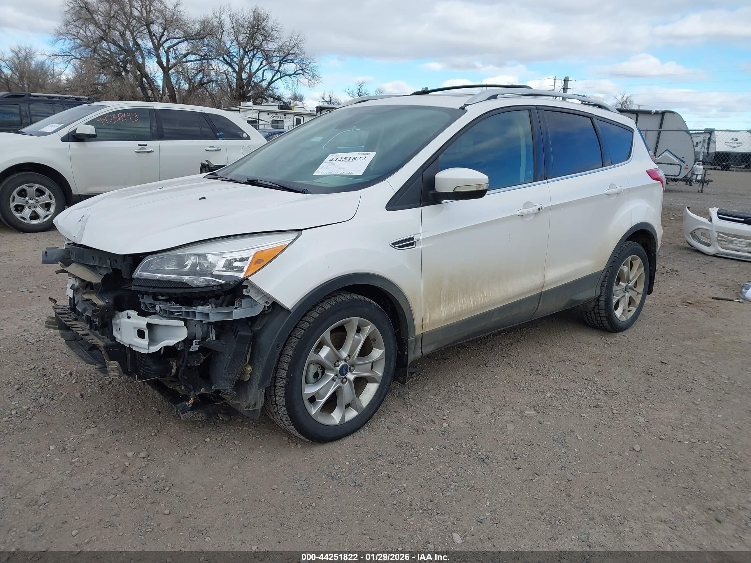 2015 Ford Escape Titanium White vin: 1FMCU9J99FUB63908