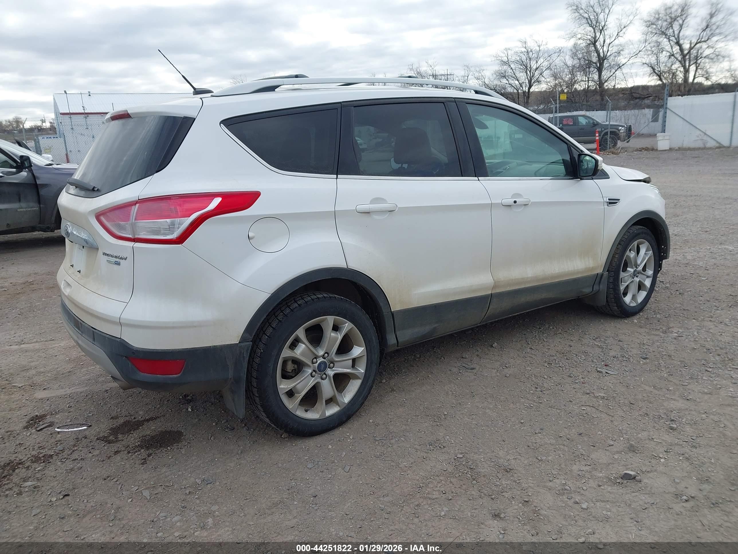 2015 Ford Escape Titanium White vin: 1FMCU9J99FUB63908