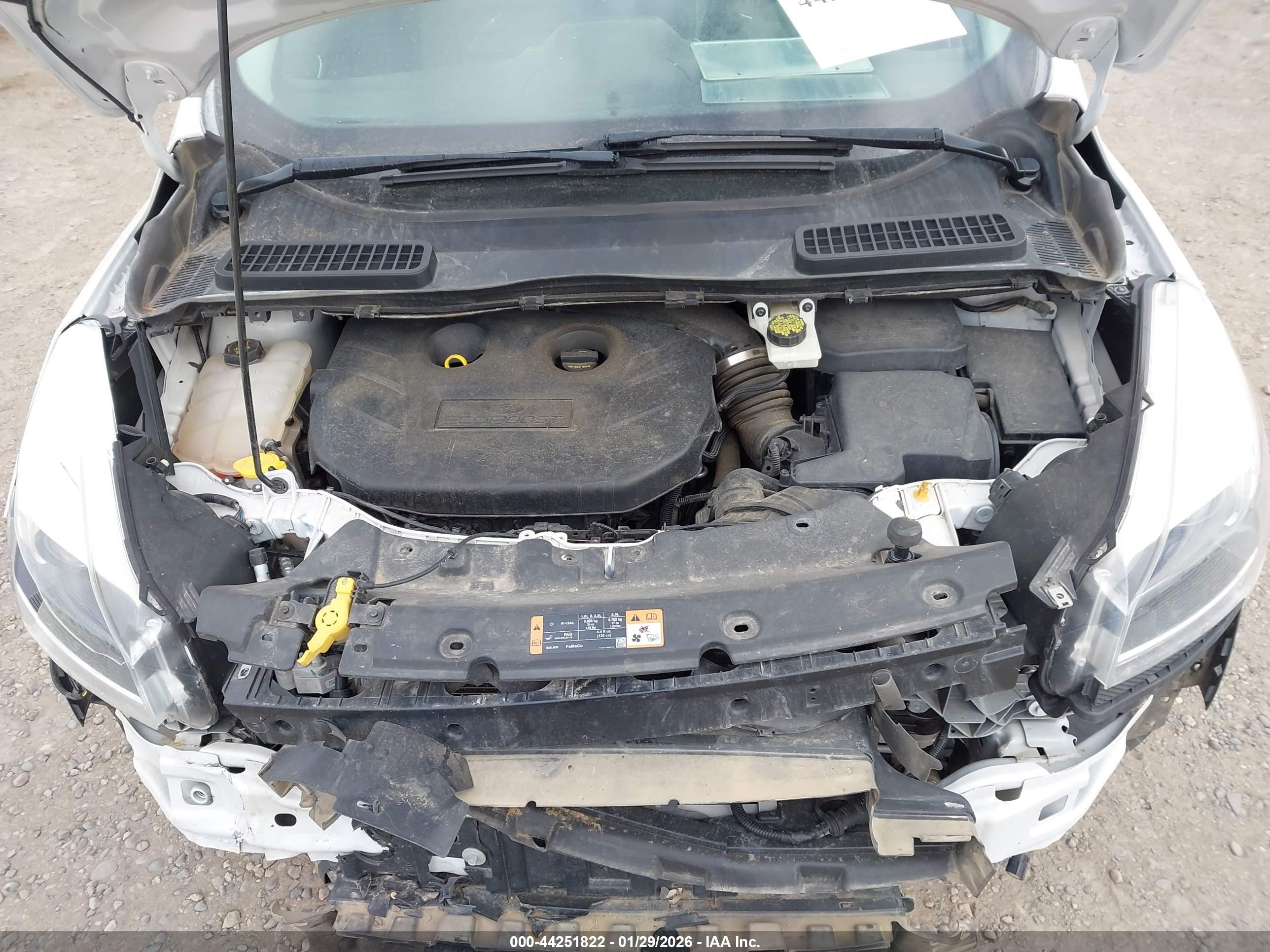 2015 Ford Escape Titanium White vin: 1FMCU9J99FUB63908