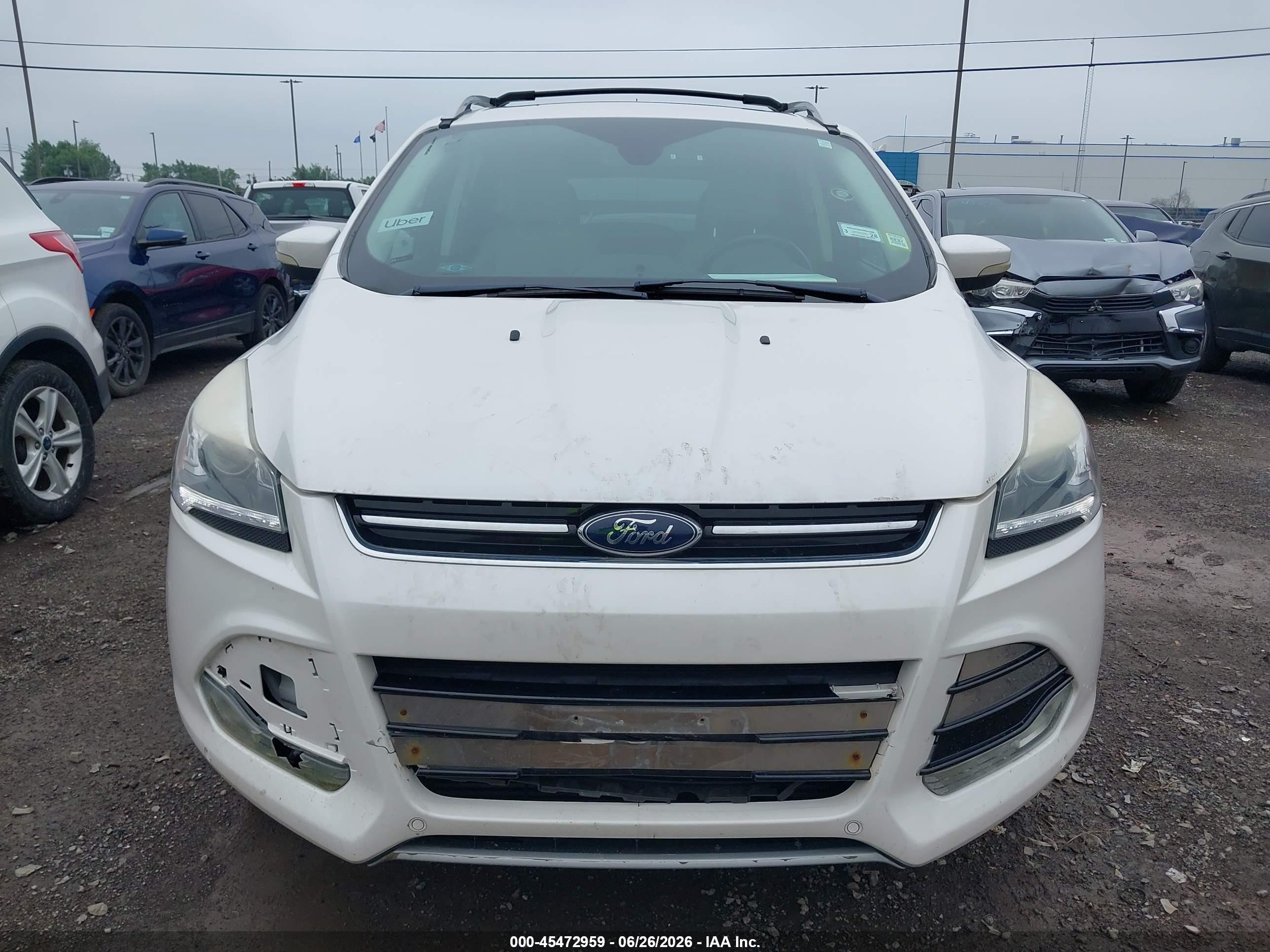 2015 Ford Escape Titanium Белый vin: 1FMCU9J99FUC02402