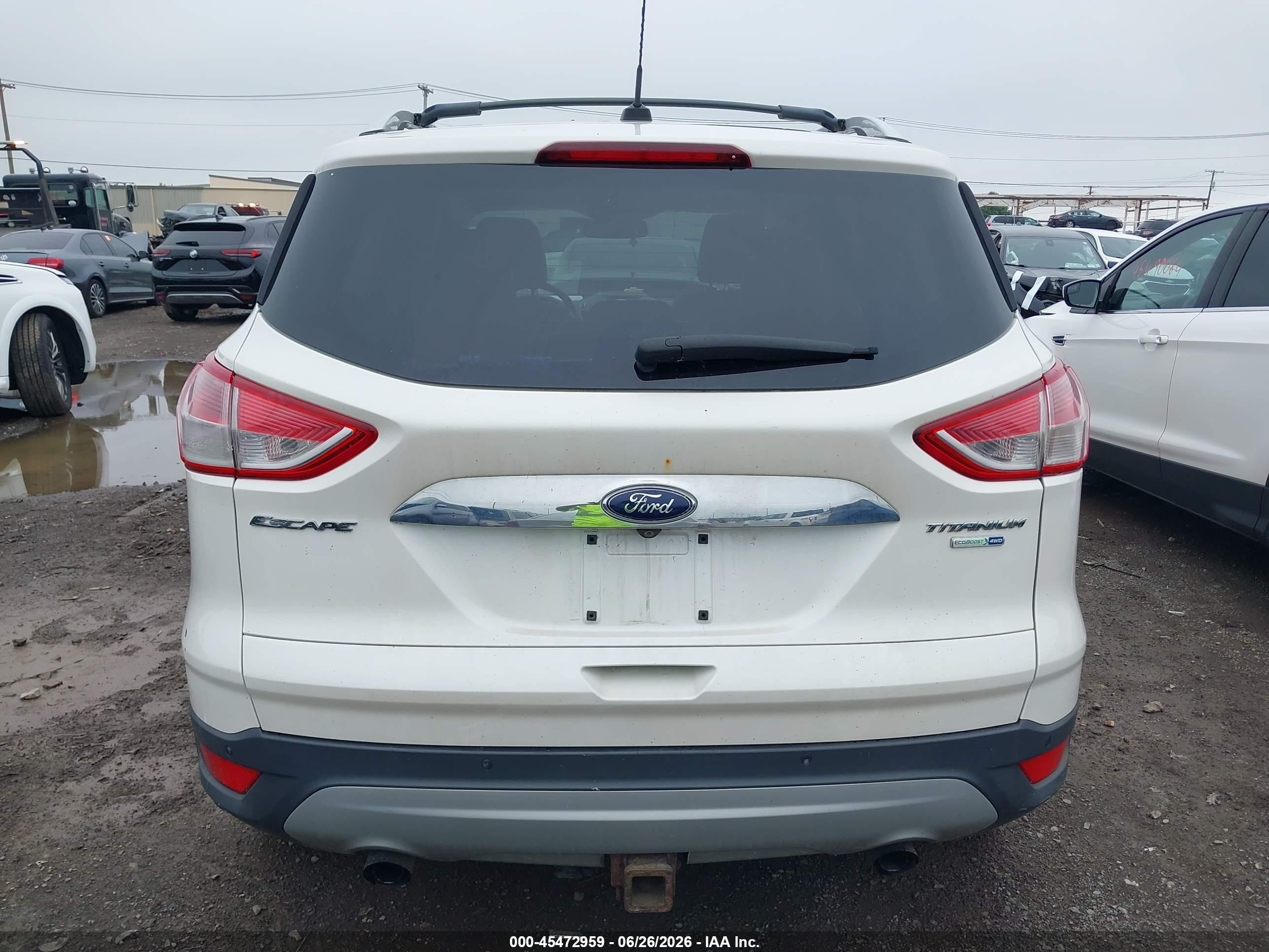 2015 Ford Escape Titanium Белый vin: 1FMCU9J99FUC02402