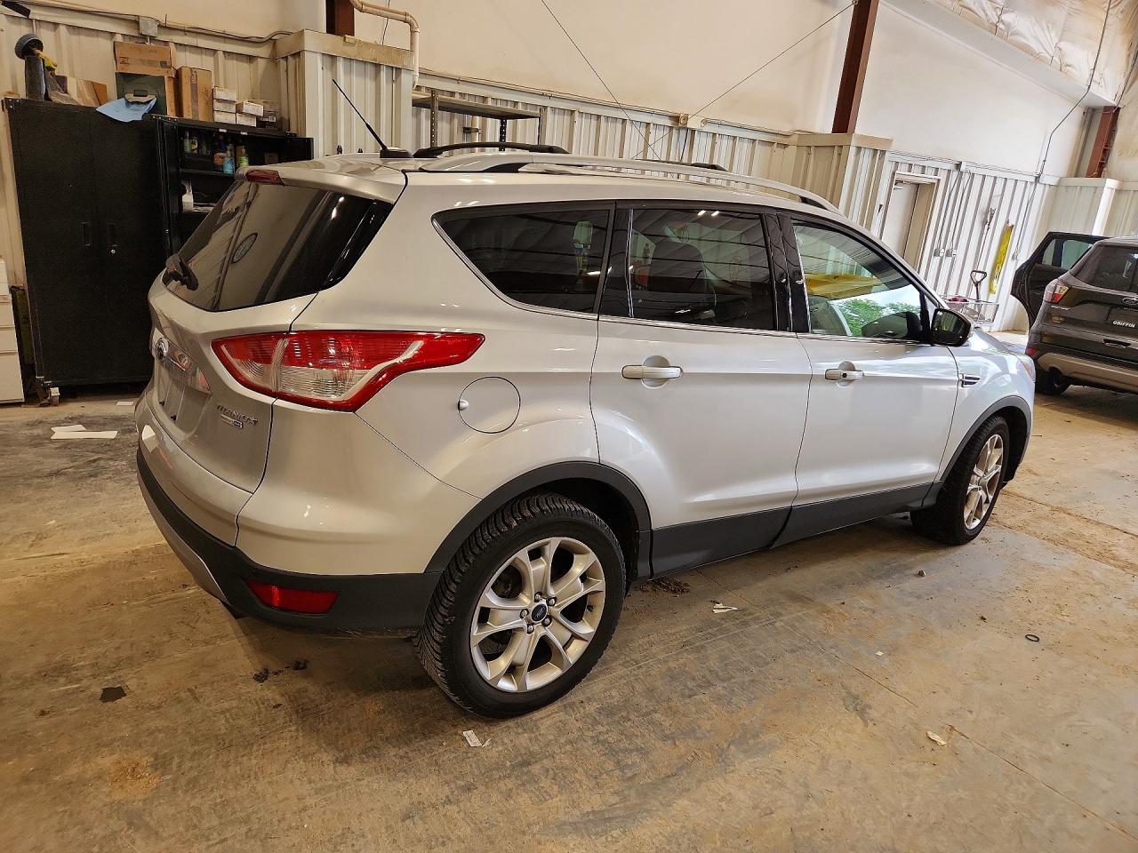 2015 Ford Escape Titanium Silver vin: 1FMCU9J99FUC64351