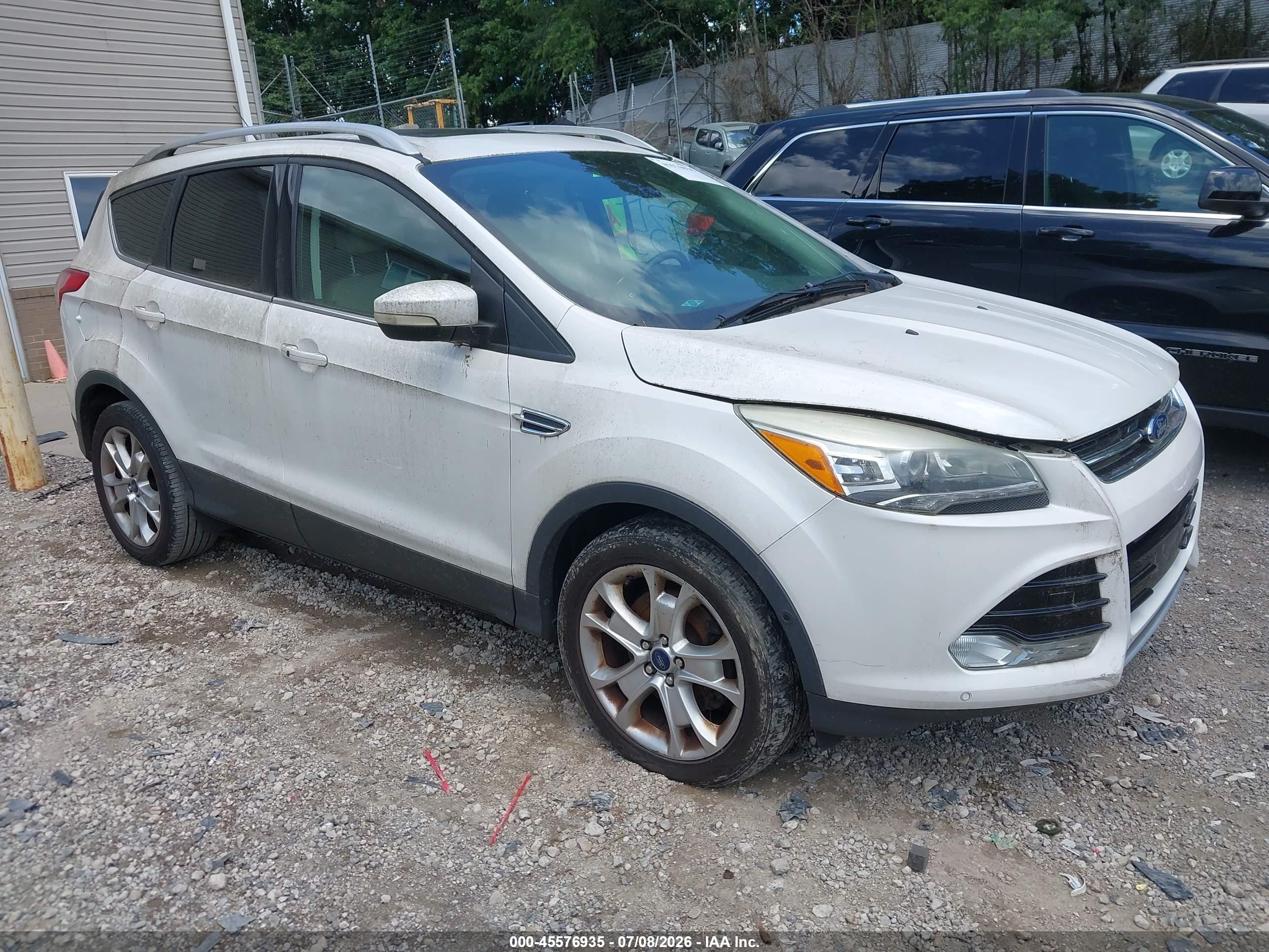 2015 Ford Escape Titanium White vin: 1FMCU9J99FUC75804