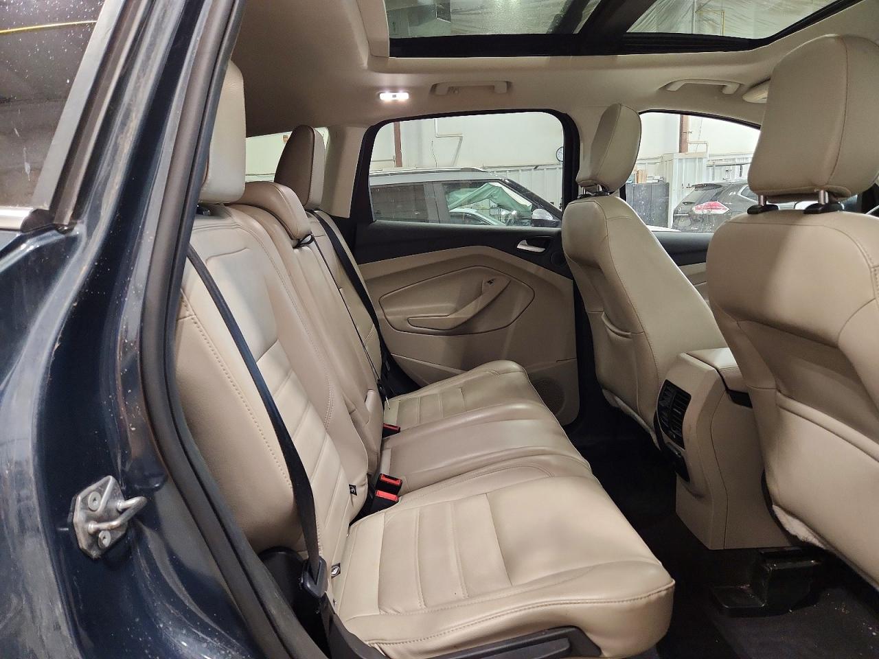 2019 Ford Escape Titanium Blue vin: 1FMCU9J99KUA73488